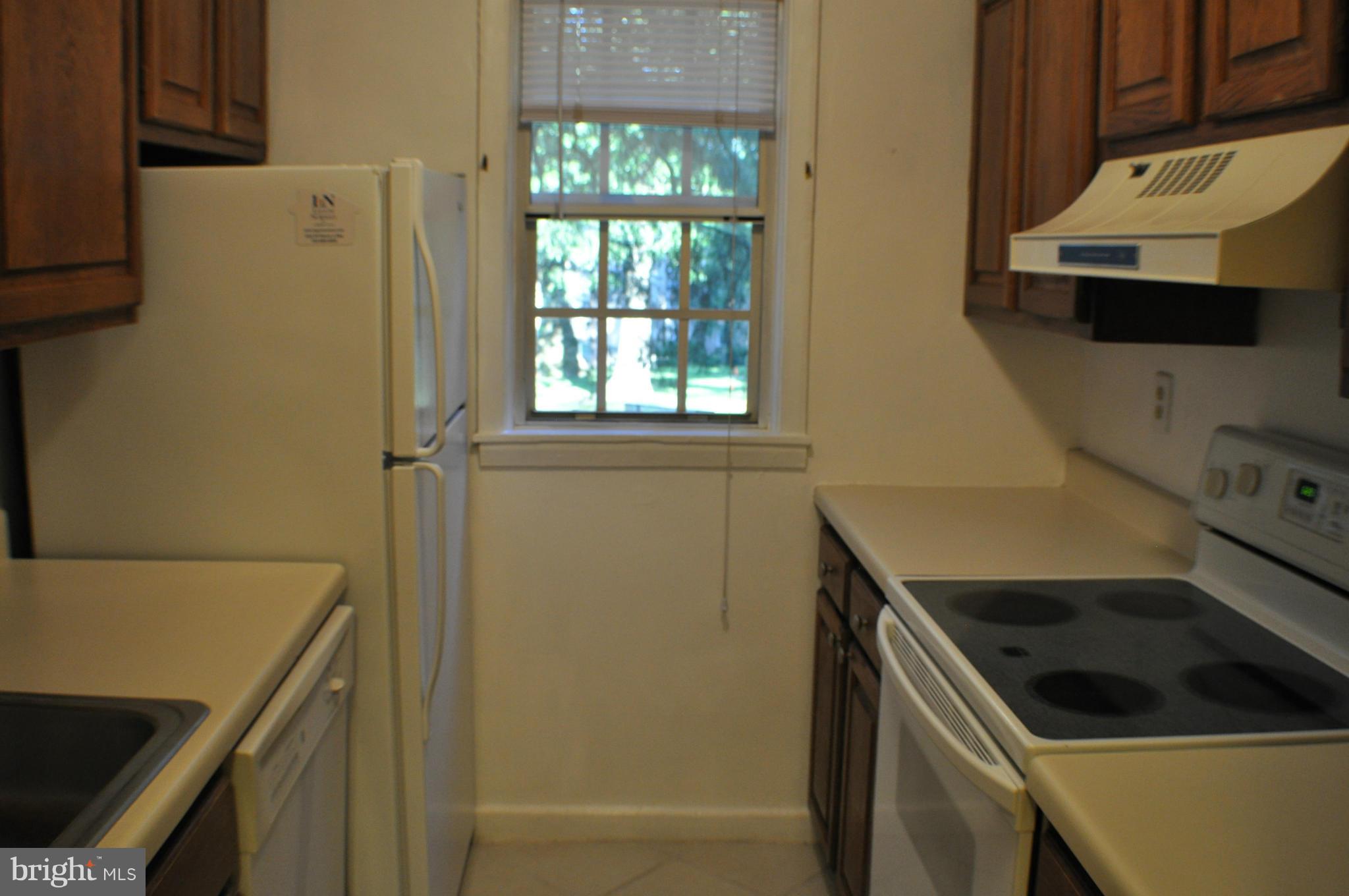 PARK GLEN - Residential Lease