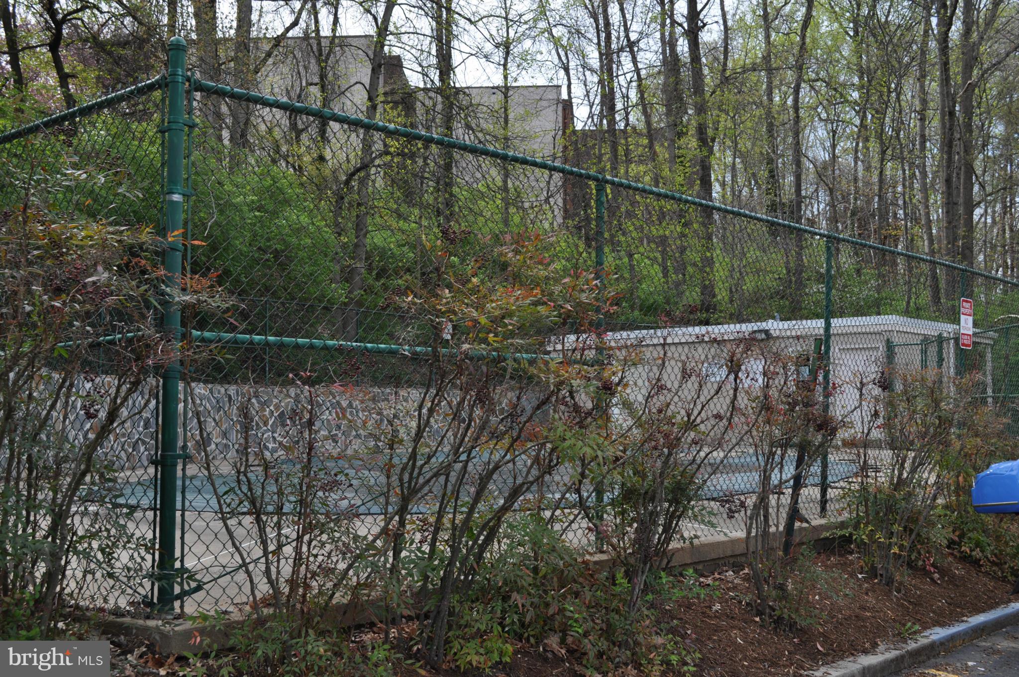 PARK GLEN - Residential Lease