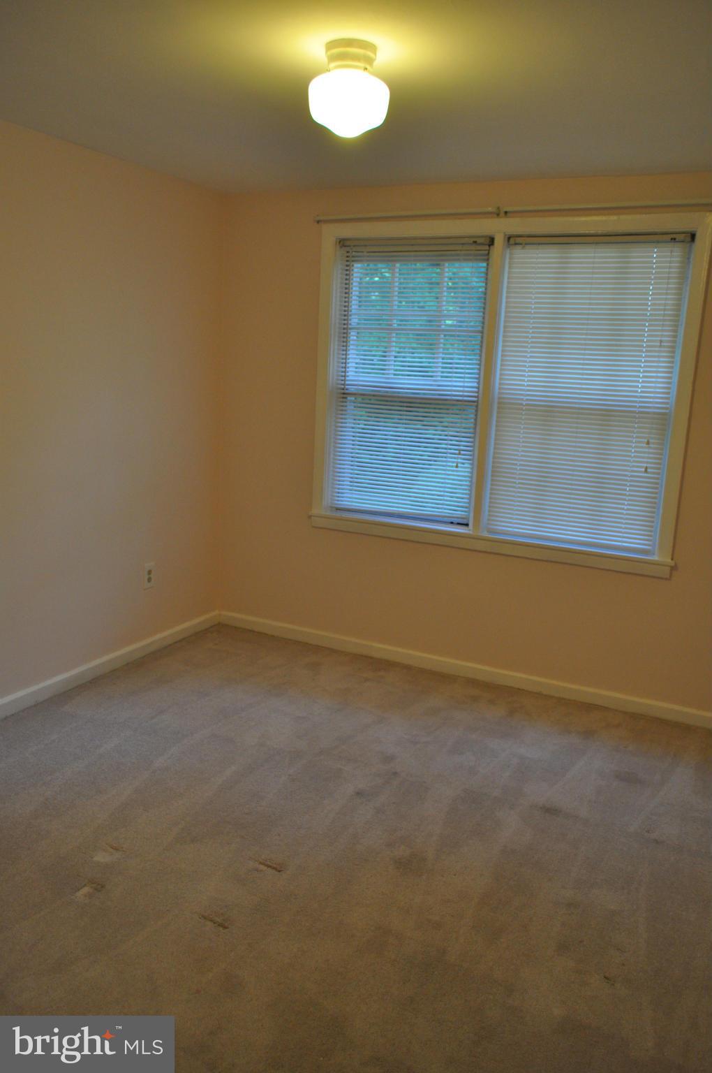 PARK GLEN - Residential Lease