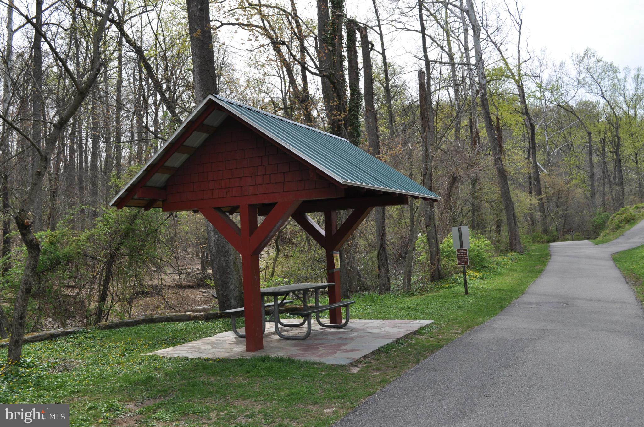 PARK GLEN - Residential Lease