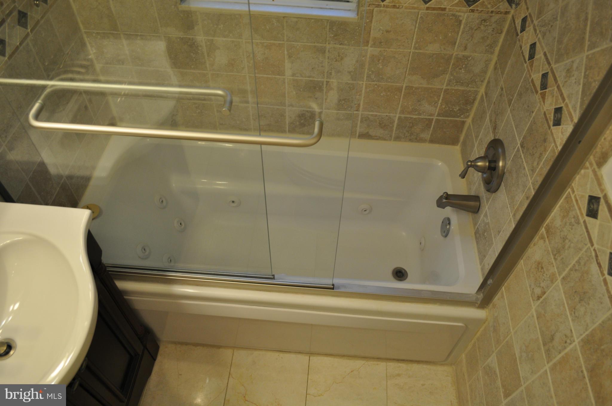 PARK GLEN - Residential Lease