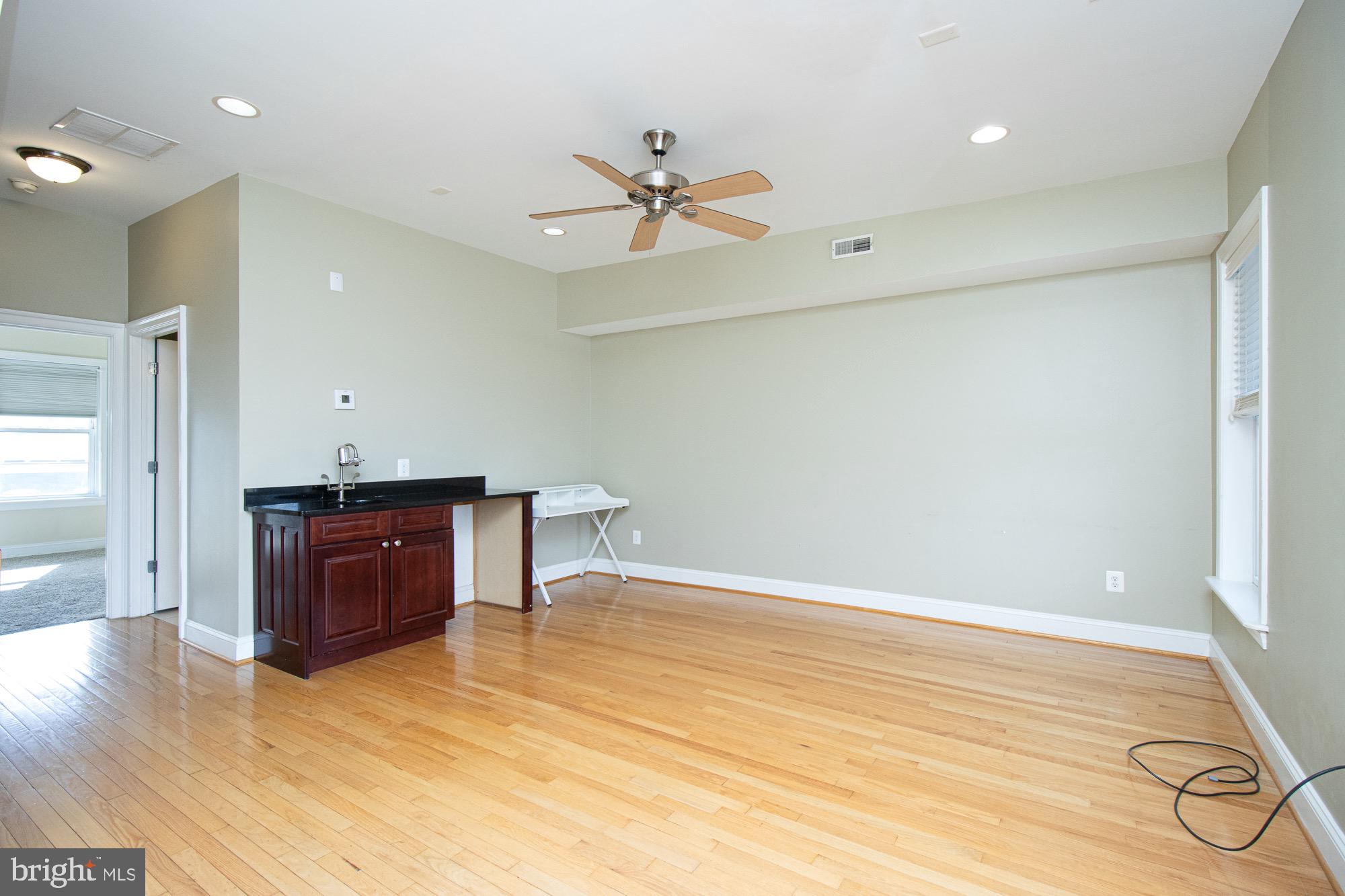 FEDERAL HILL HISTORIC DISTRICT - Residential Lease