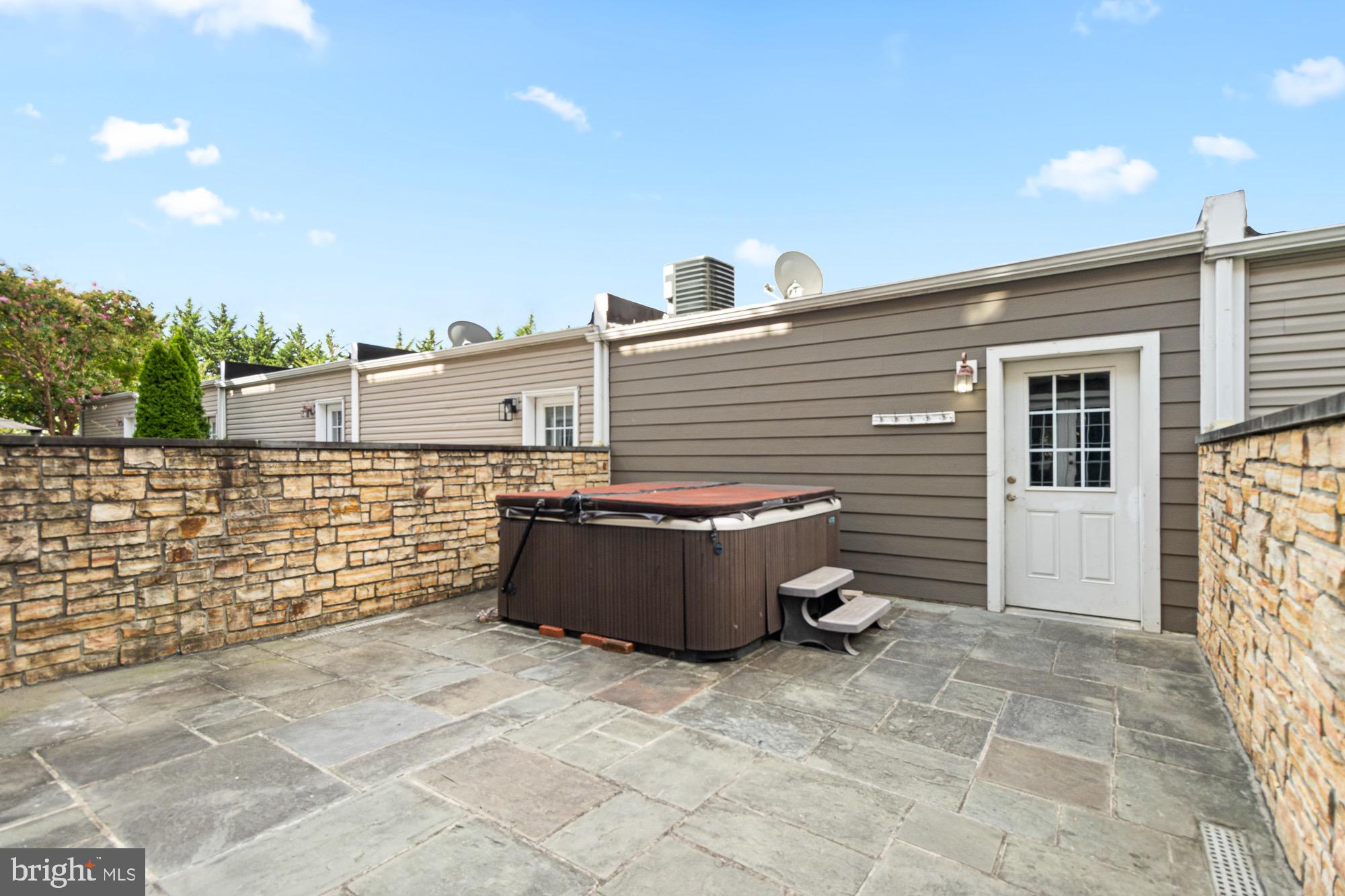 FEDERAL HILL HISTORIC DISTRICT - Residential Lease