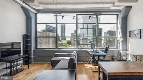 Condo For Sale - 2200 Arch Street #711<br/> PHILADELPHIA, PA 19103