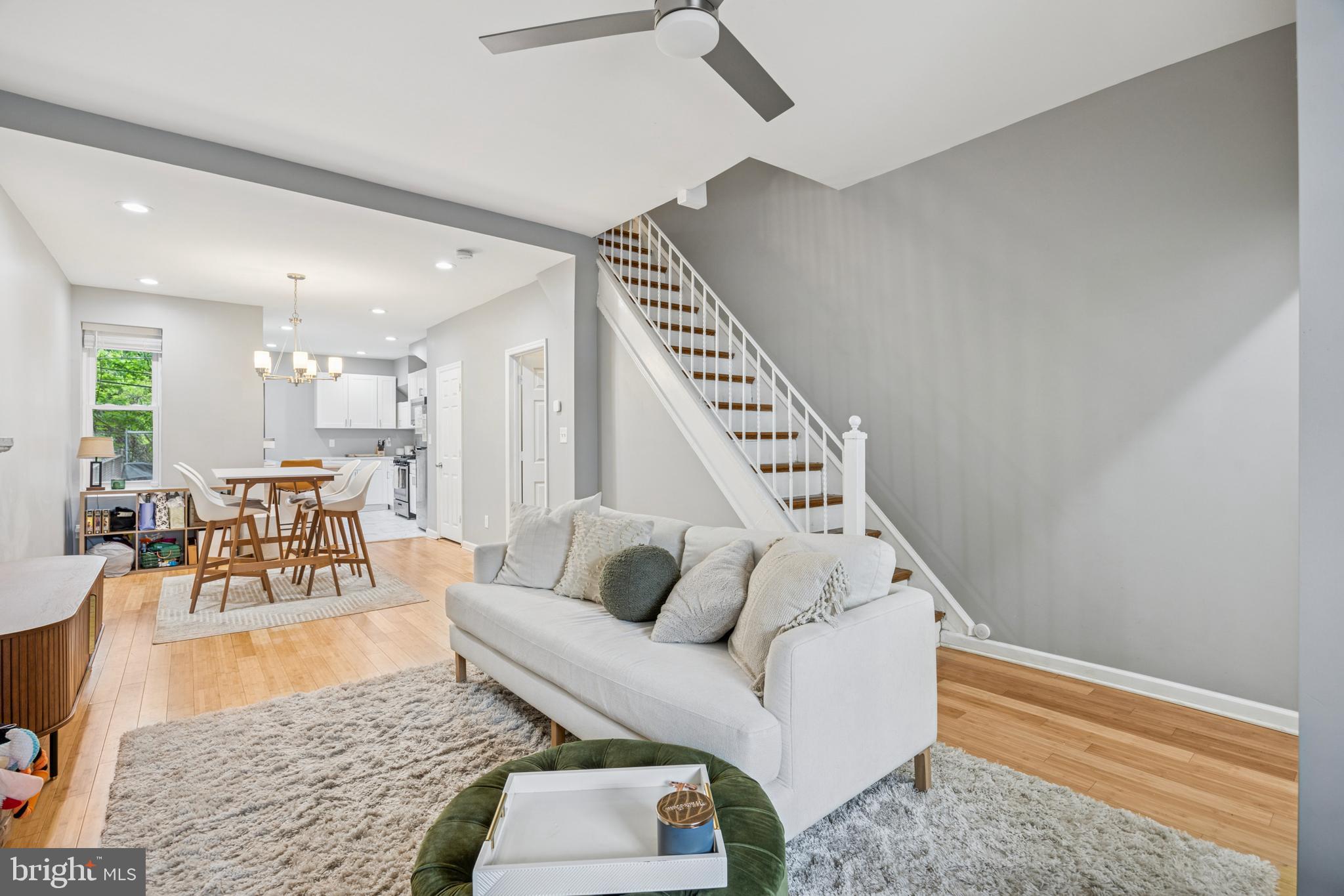 115 E DUVAL STREET