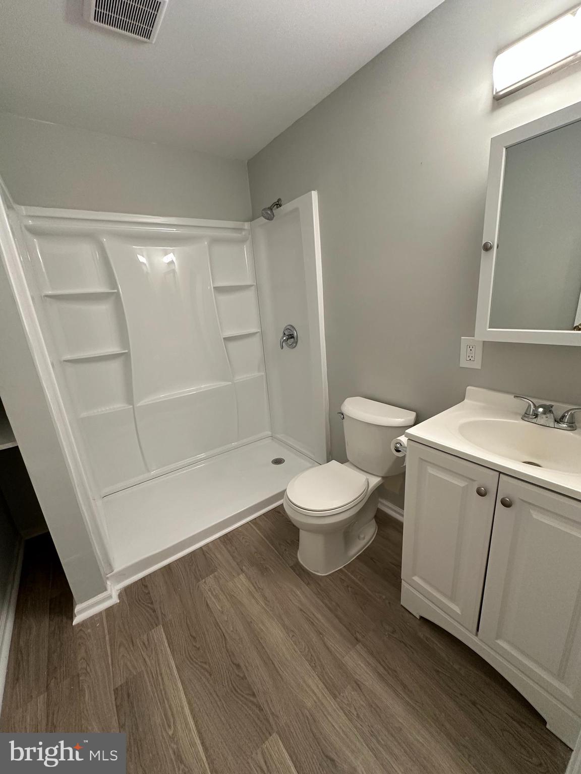 CROMWELL STATION - Residential Lease