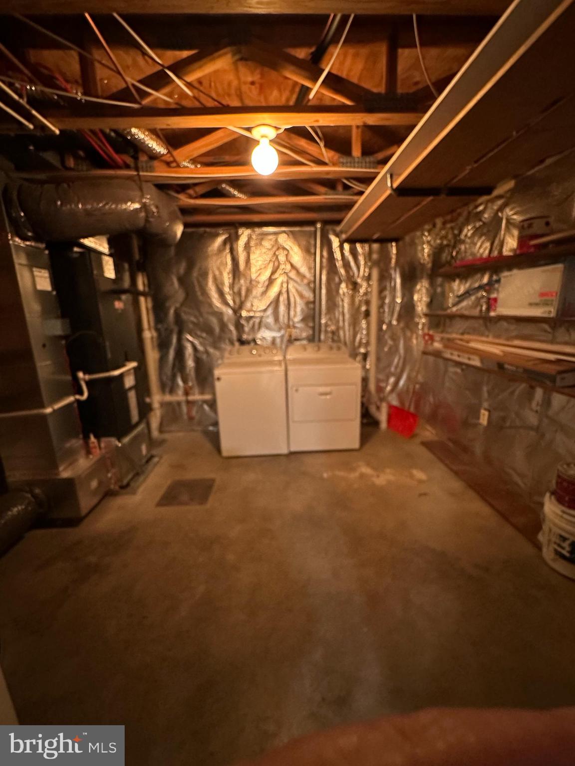 CROMWELL STATION - Residential Lease