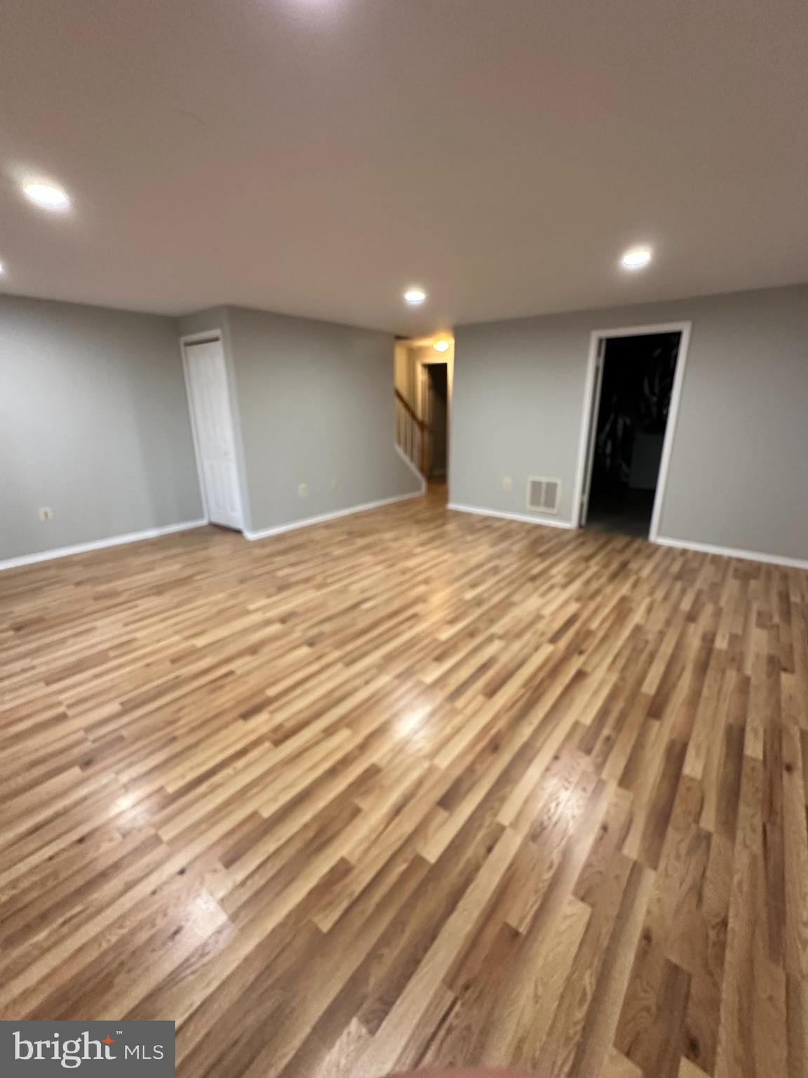 CROMWELL STATION - Residential Lease