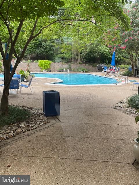 WATERMARK PLACE CONDOMINIUMS - Residential