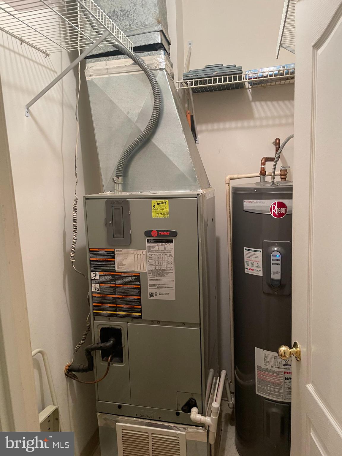 WATERMARK PLACE CONDOMINIUMS - Residential