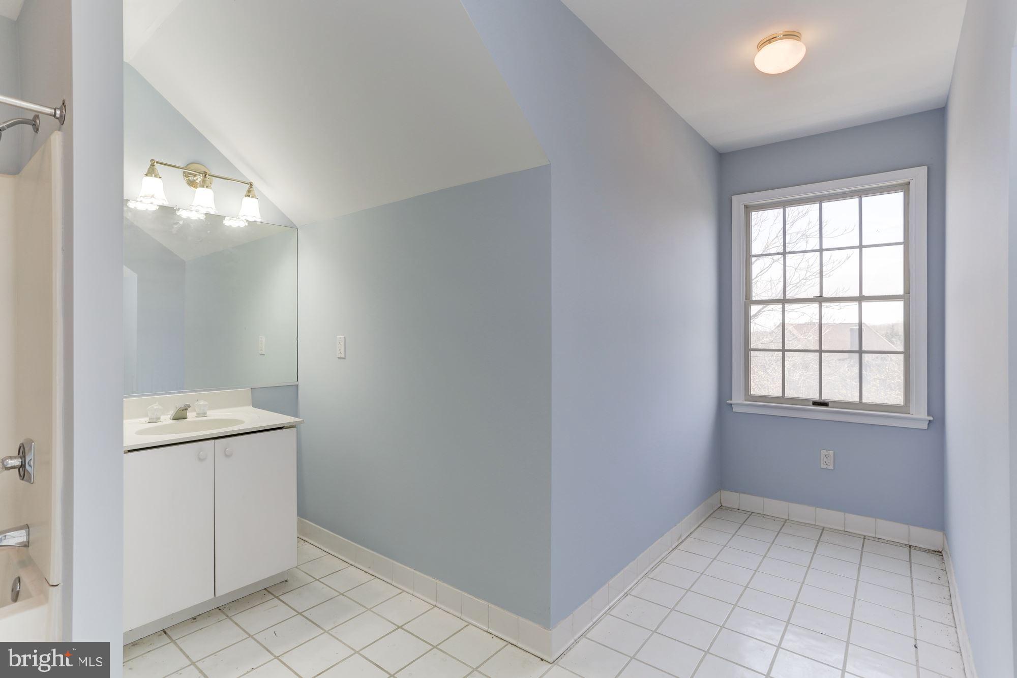 ALLNUTT FARMS ESTATES - Residential