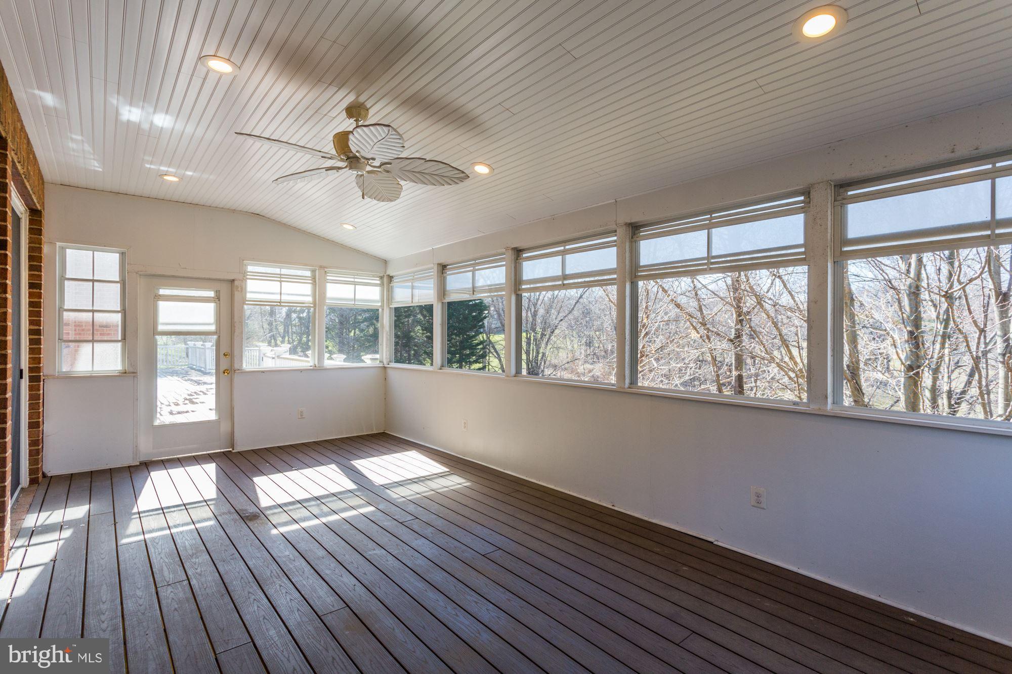 ALLNUTT FARMS ESTATES - Residential