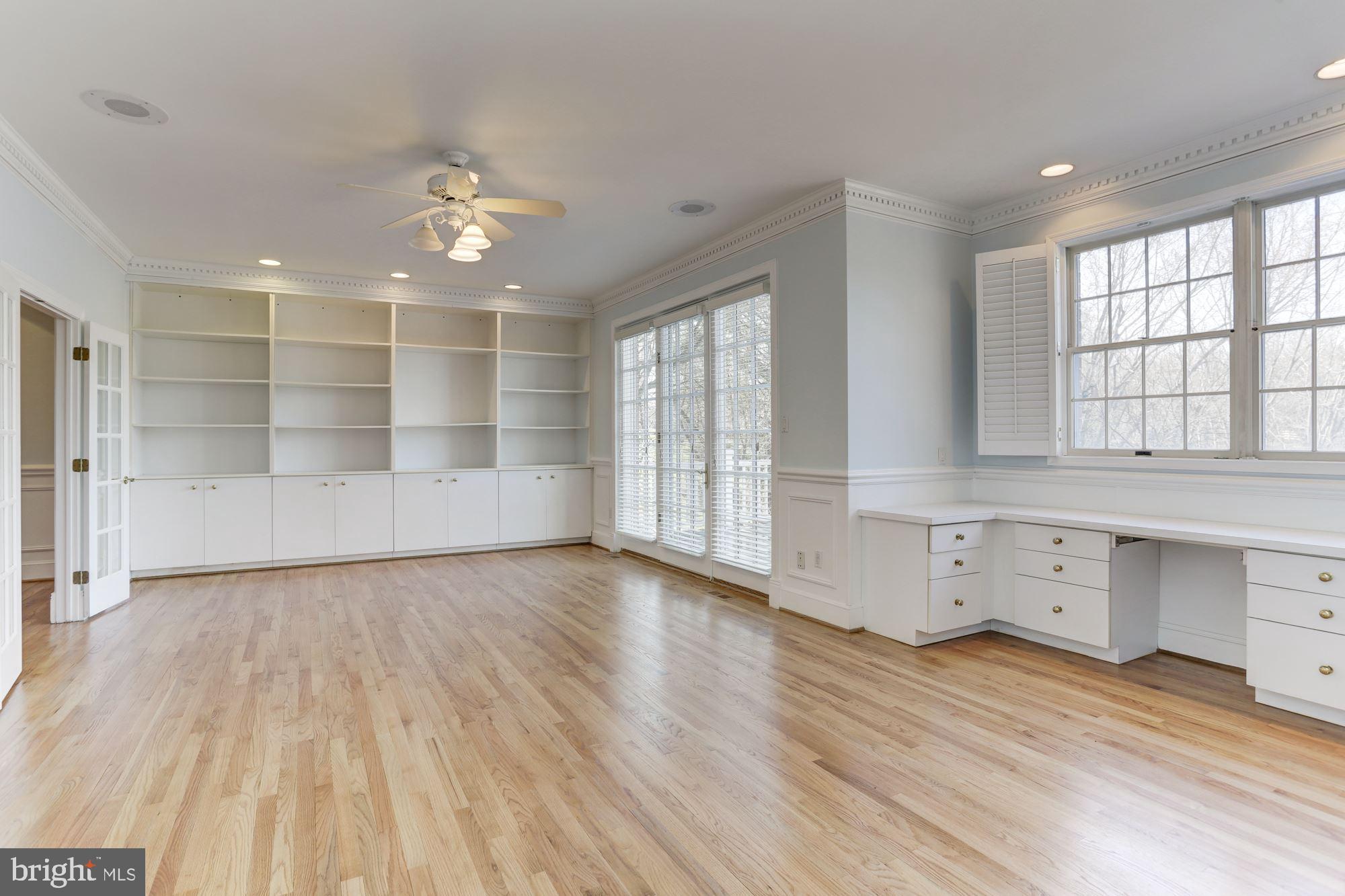 ALLNUTT FARMS ESTATES - Residential