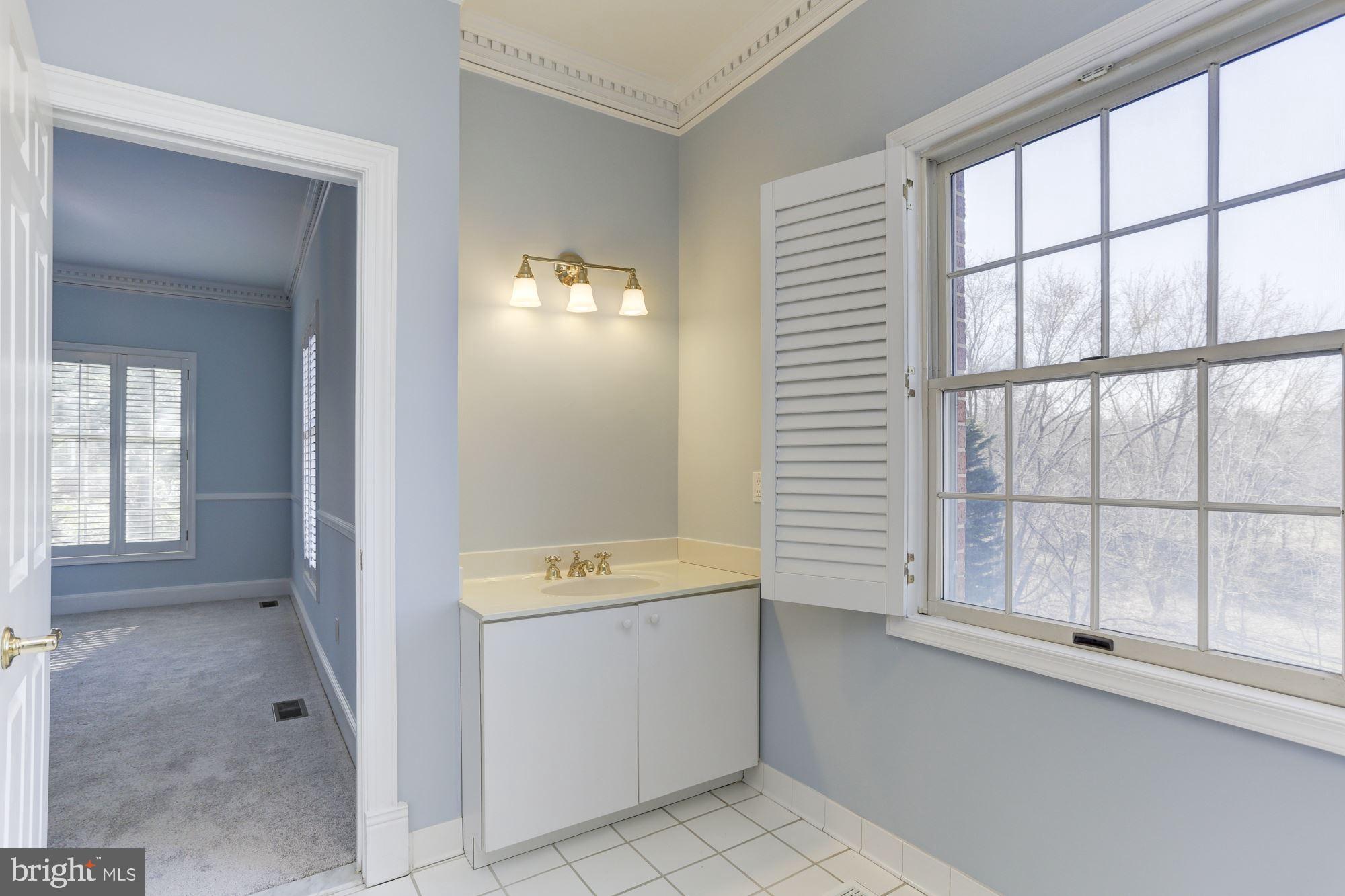 ALLNUTT FARMS ESTATES - Residential