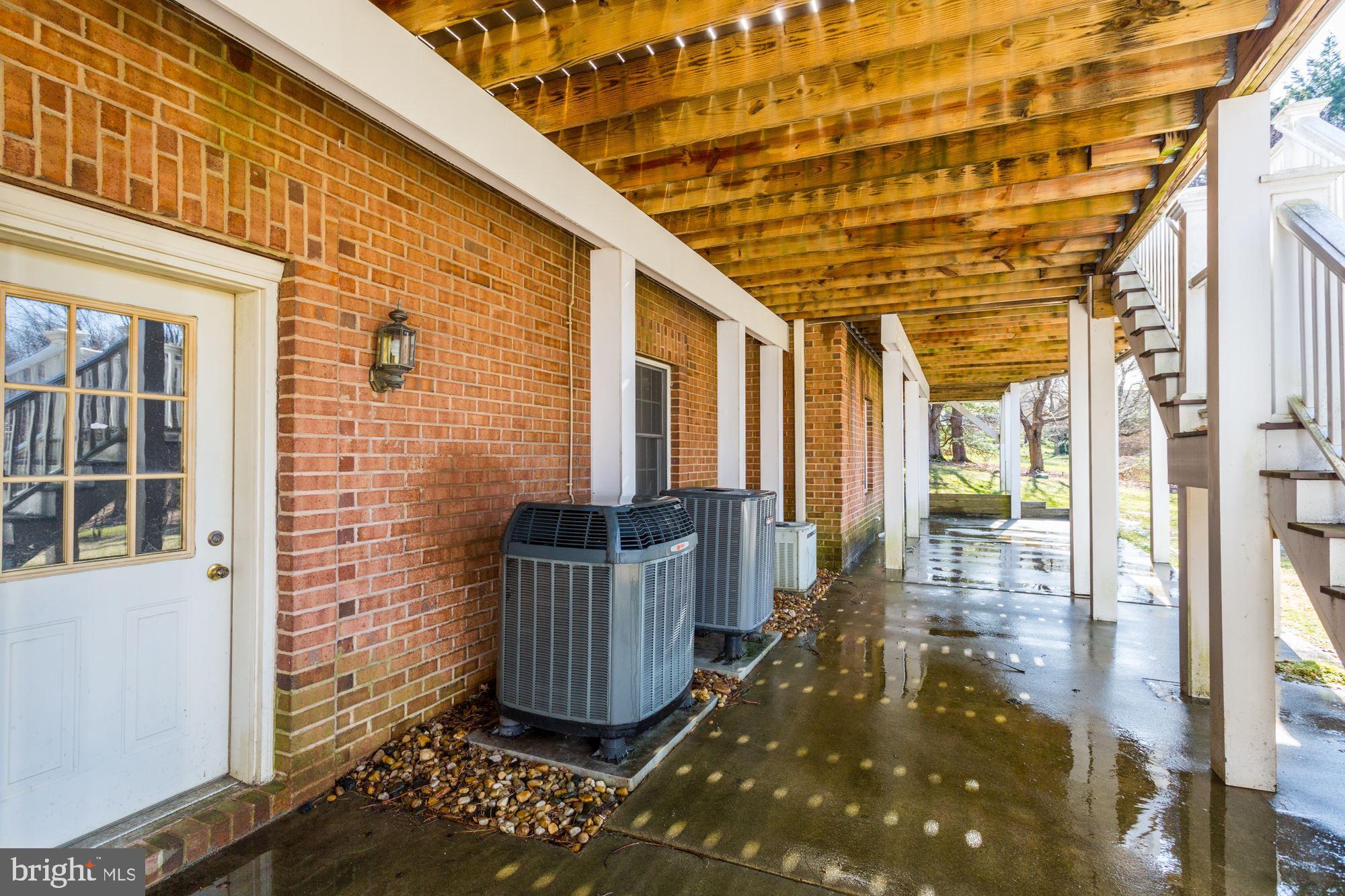 ALLNUTT FARMS ESTATES - Residential