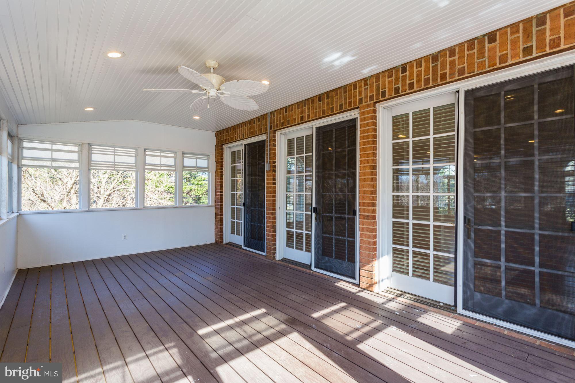 ALLNUTT FARMS ESTATES - Residential