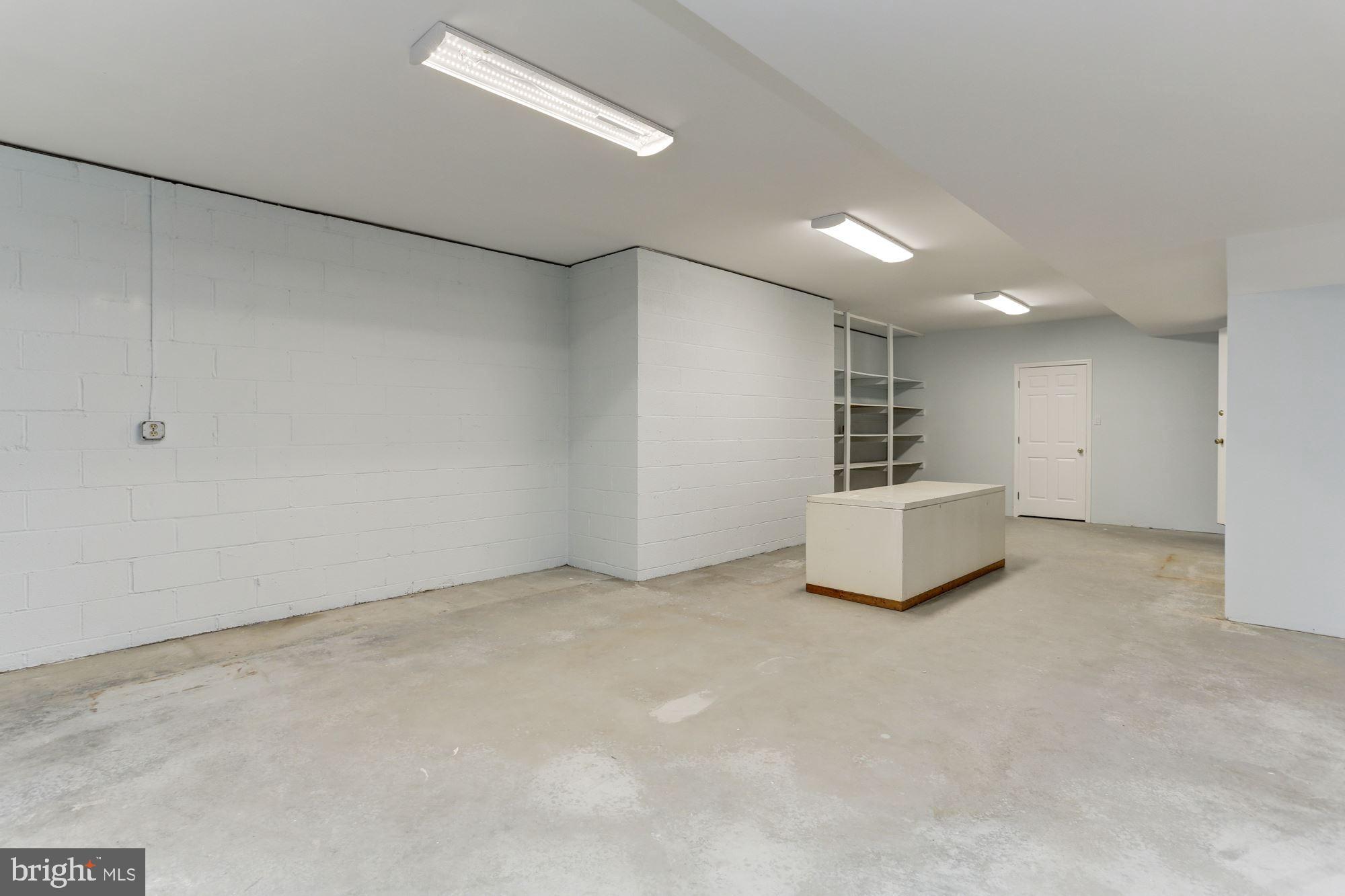 ALLNUTT FARMS ESTATES - Residential