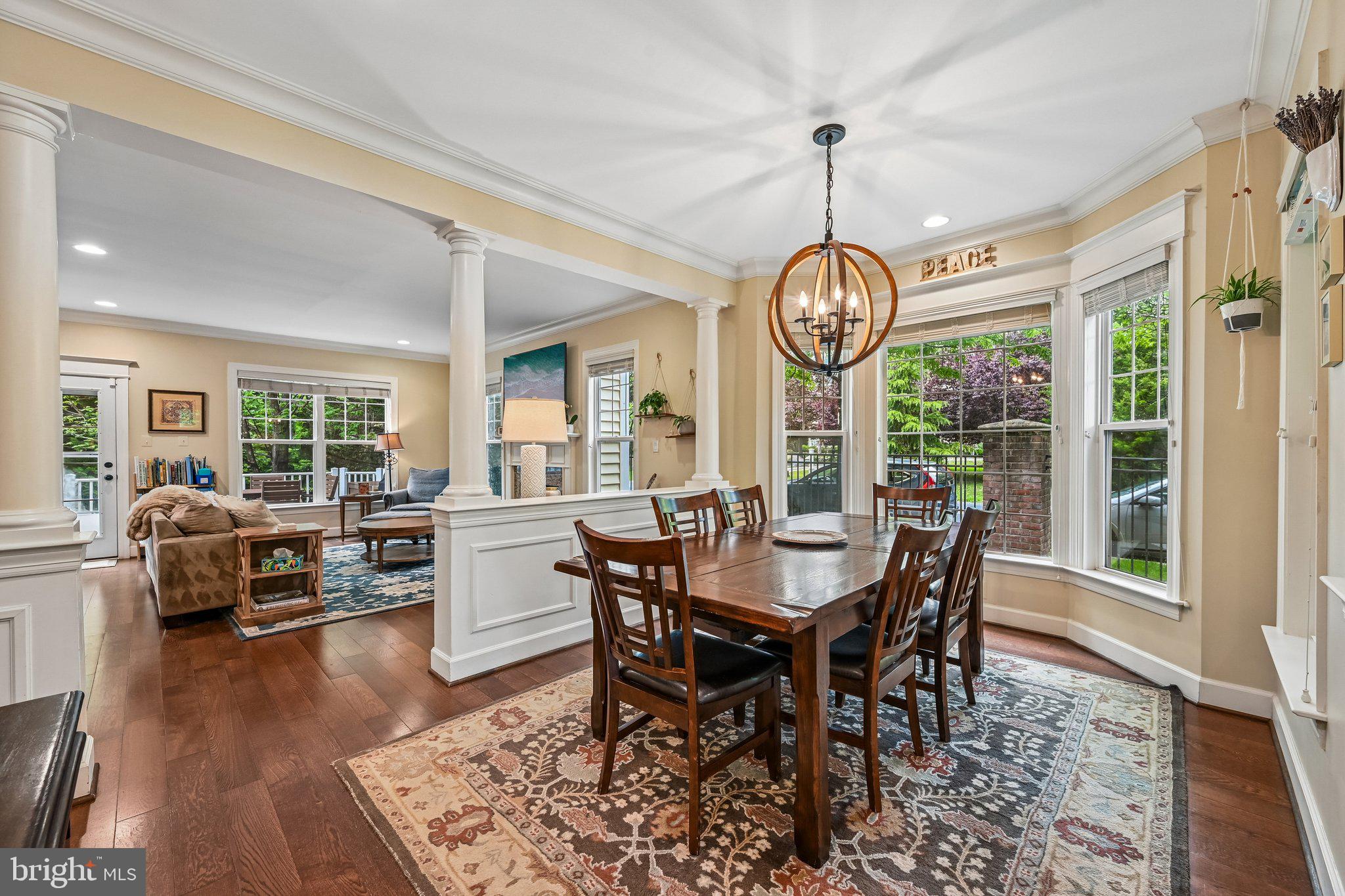 PARADISE VILLAGE - Residential