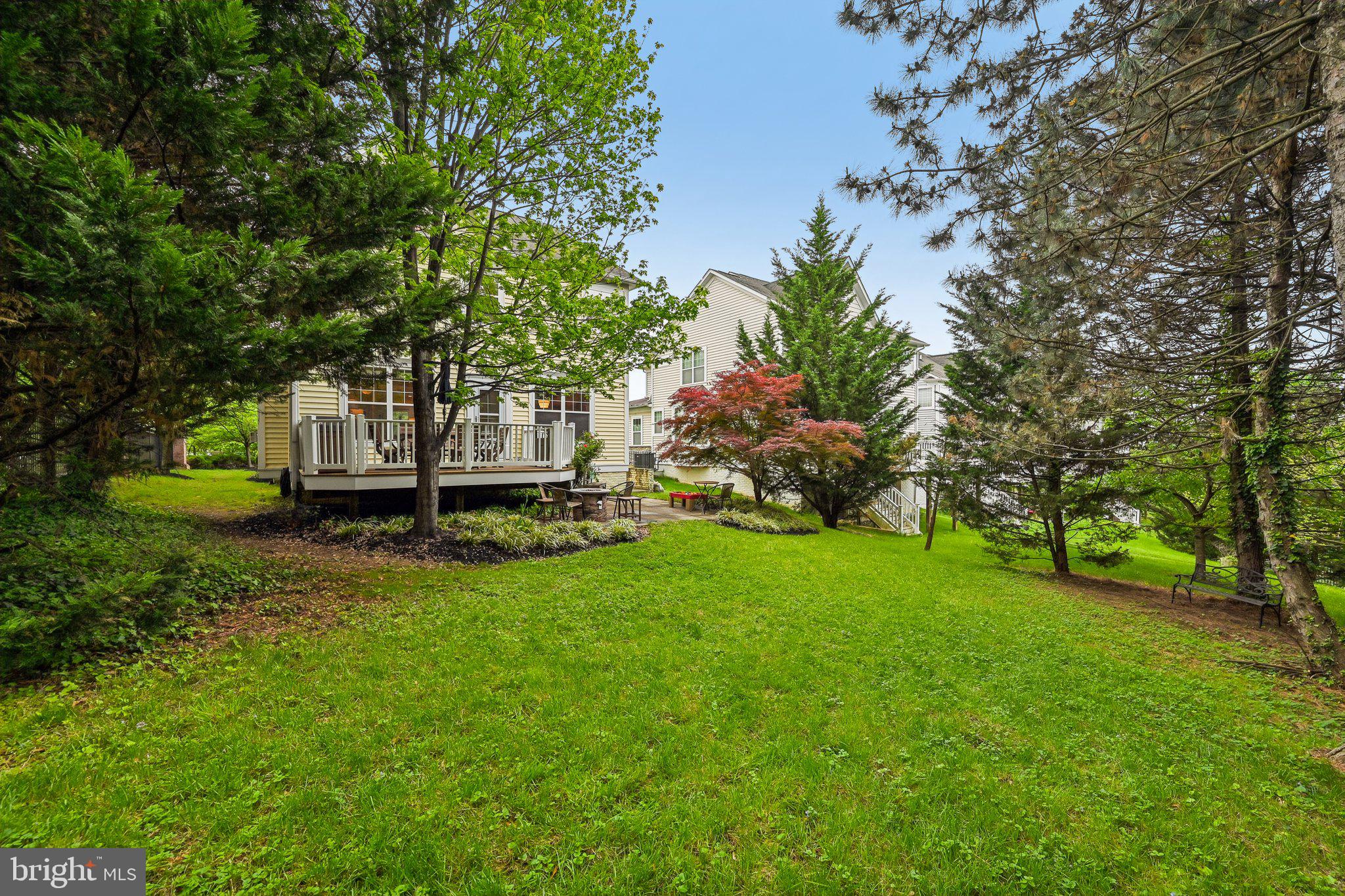 PARADISE VILLAGE - Residential