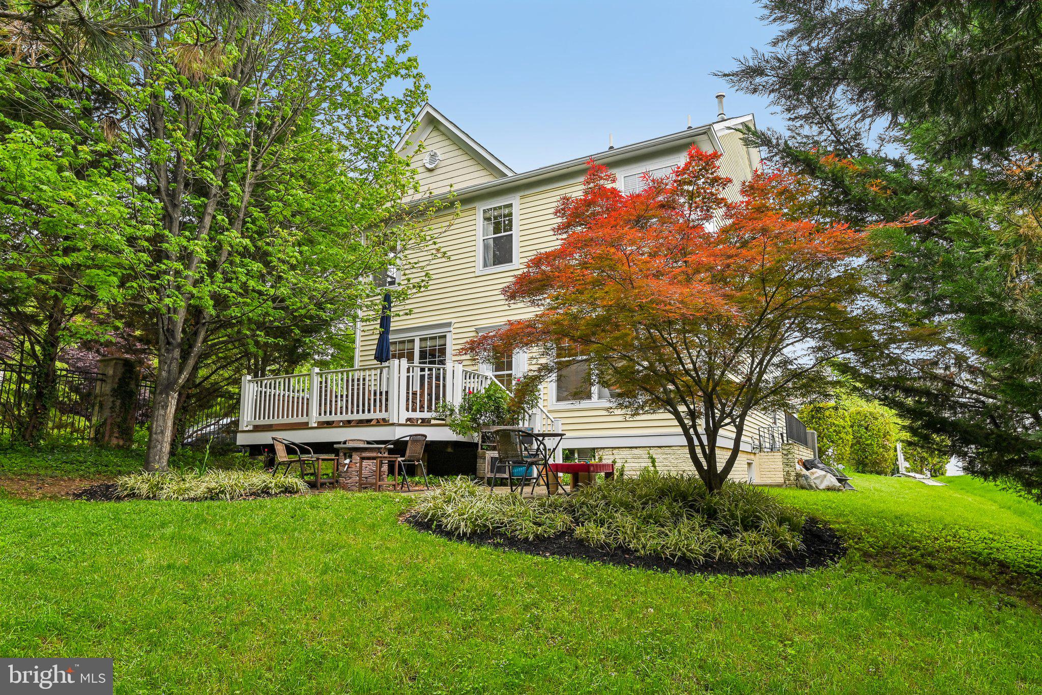 PARADISE VILLAGE - Residential