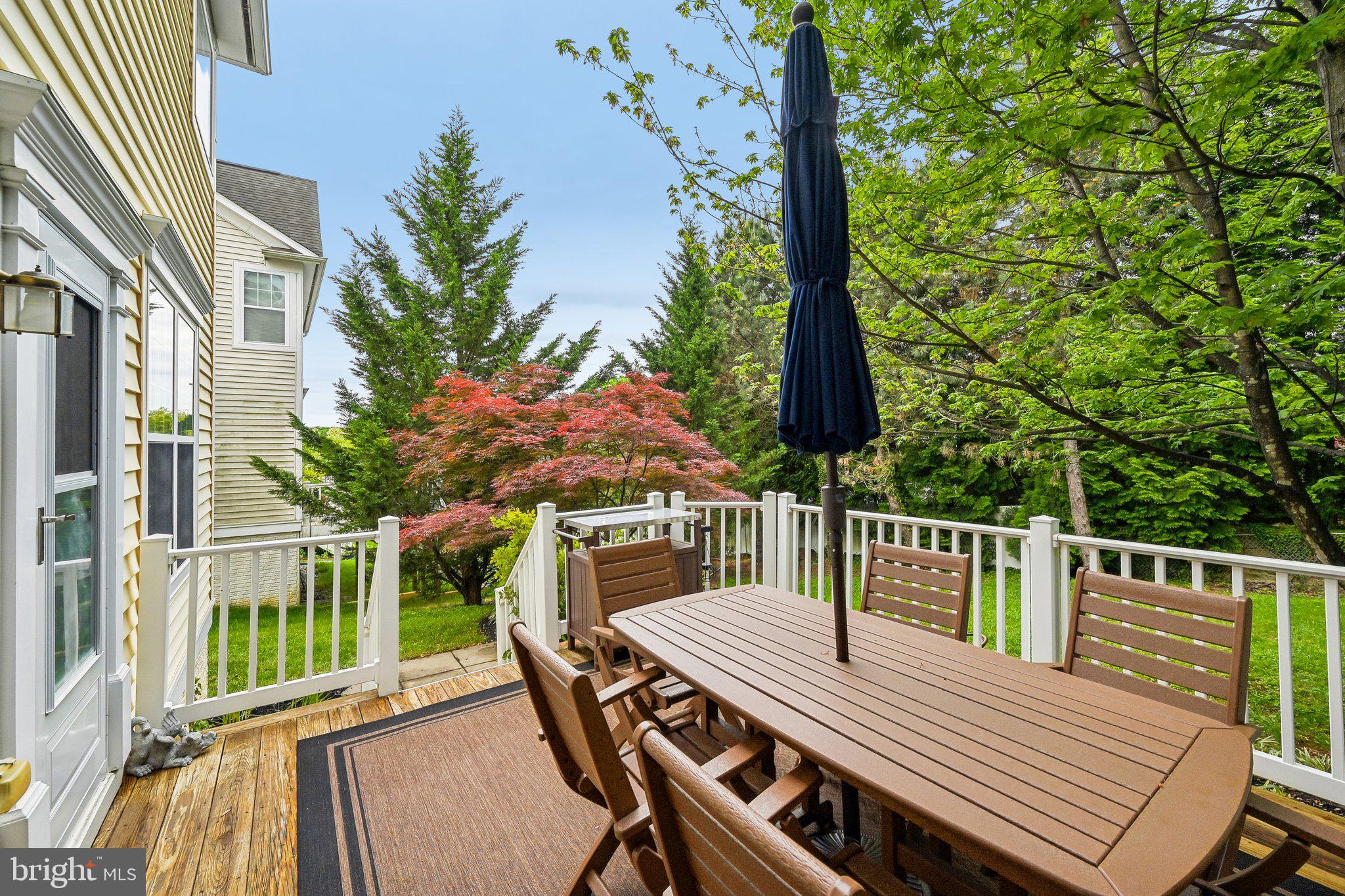 PARADISE VILLAGE - Residential