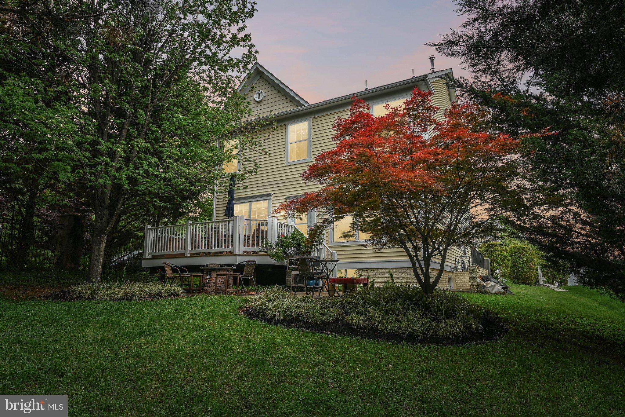 PARADISE VILLAGE - Residential