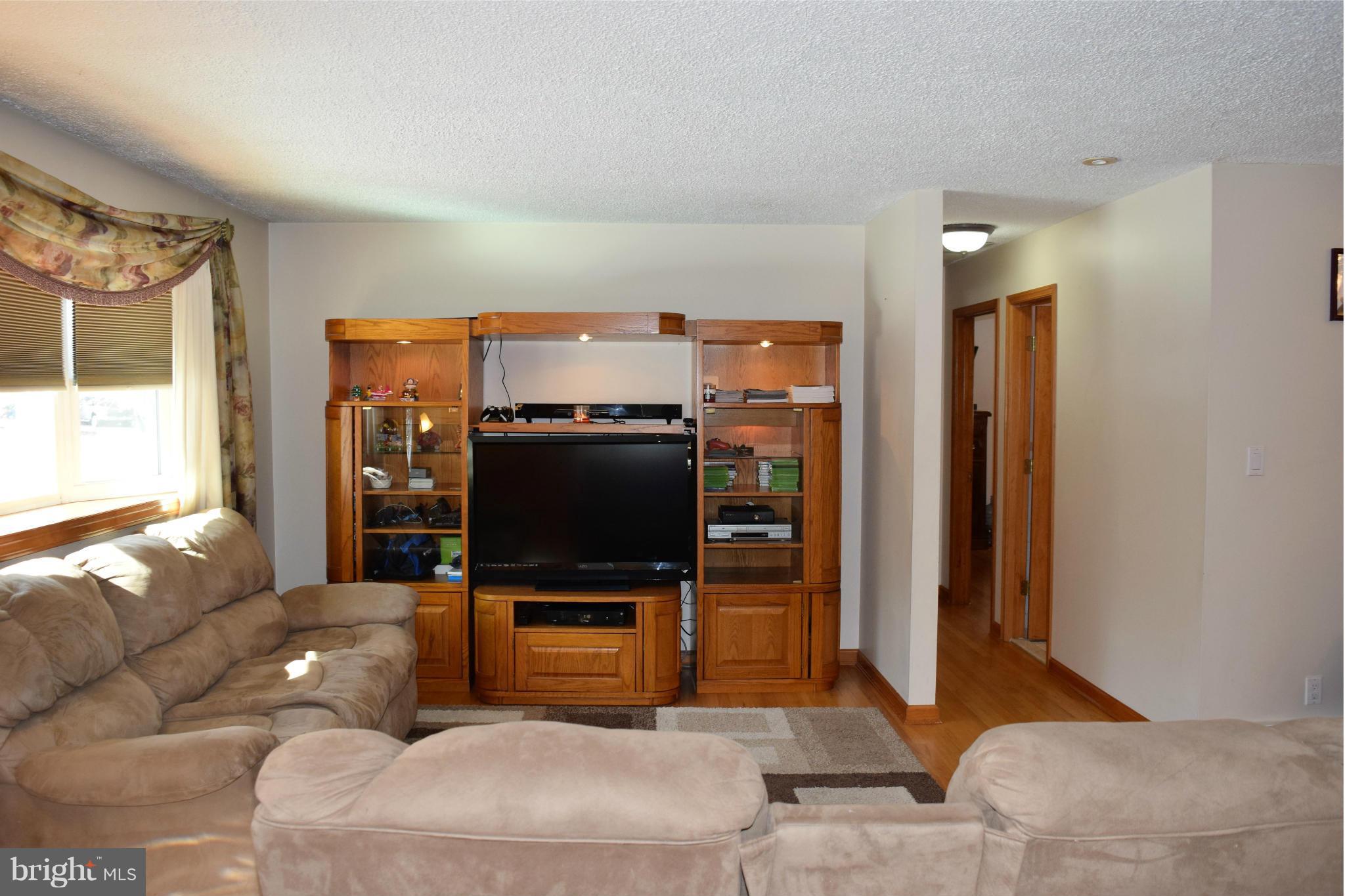 WARRLINDA VILLAGE SUB - Residential