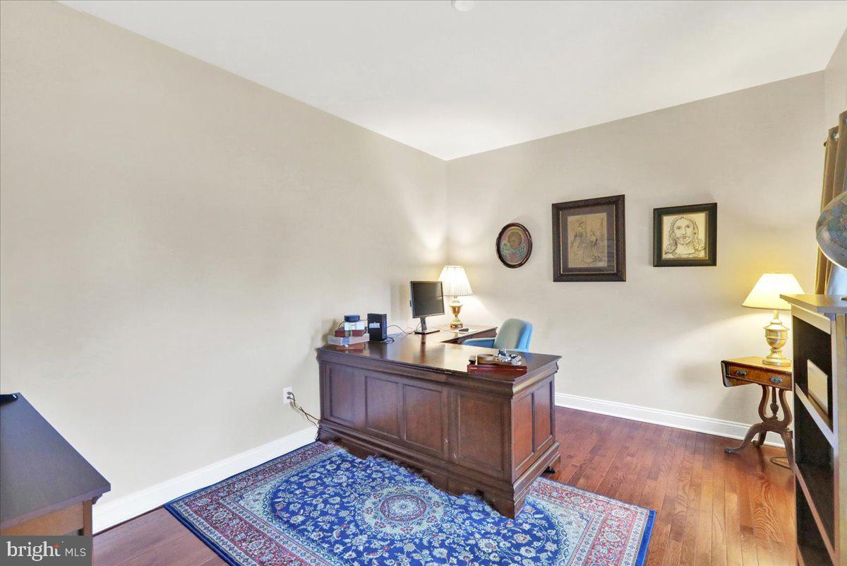 CHESTNUT HILL AT EX - Residential