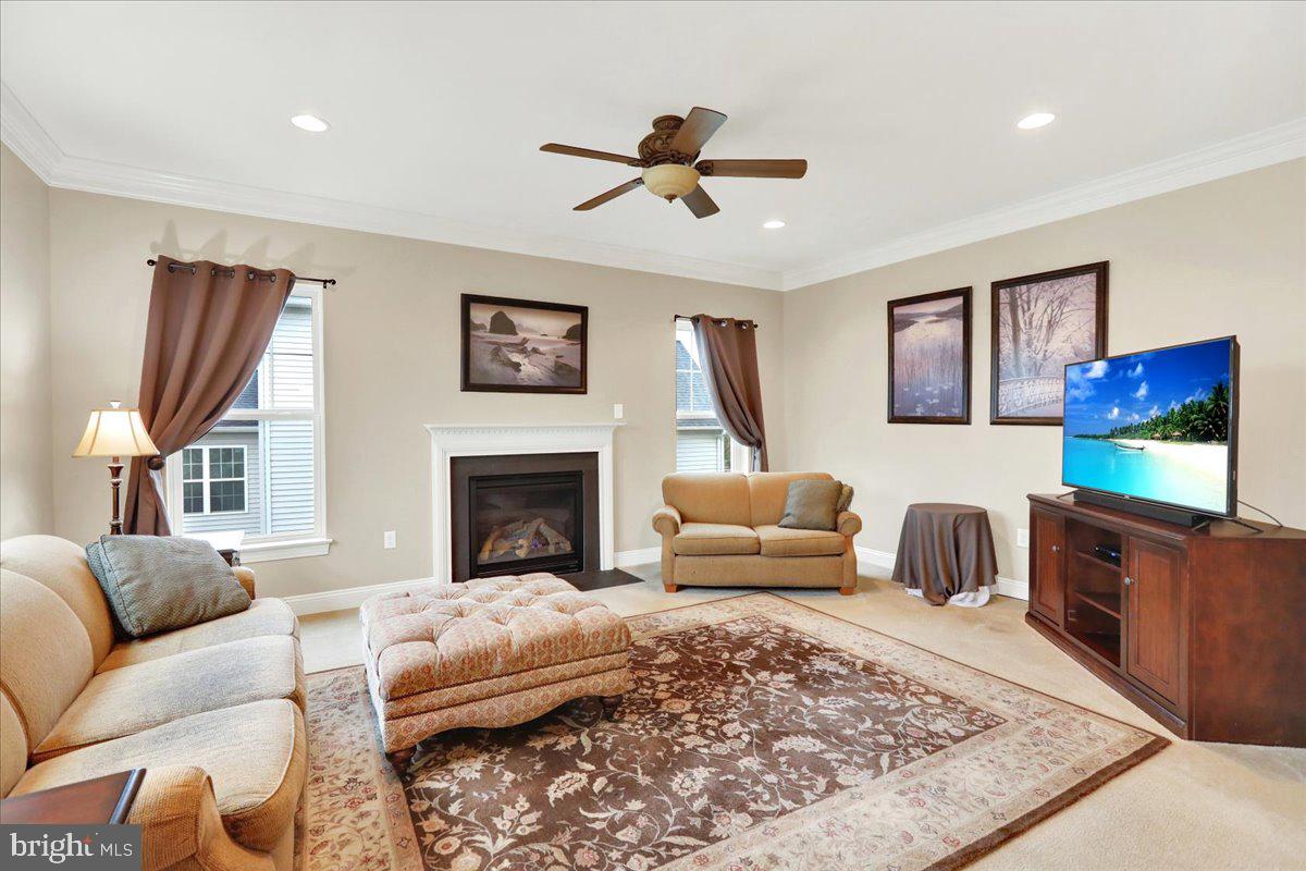 CHESTNUT HILL AT EX - Residential