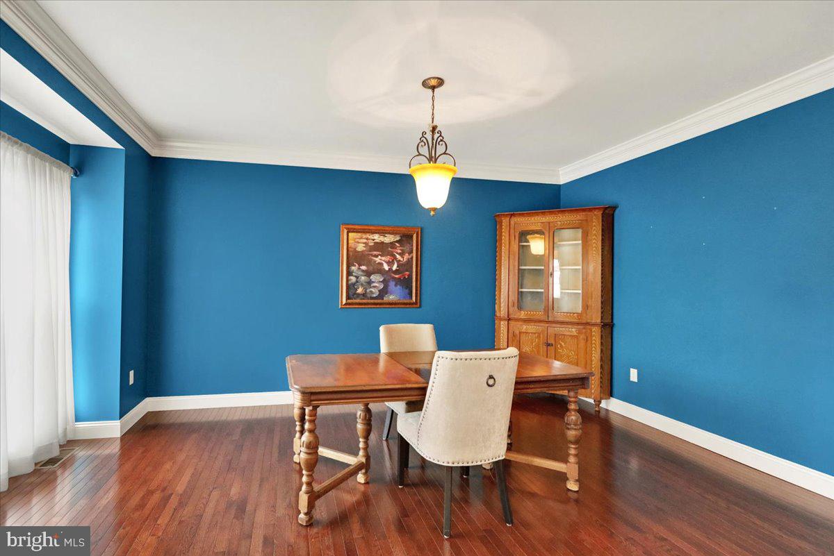 CHESTNUT HILL AT EX - Residential