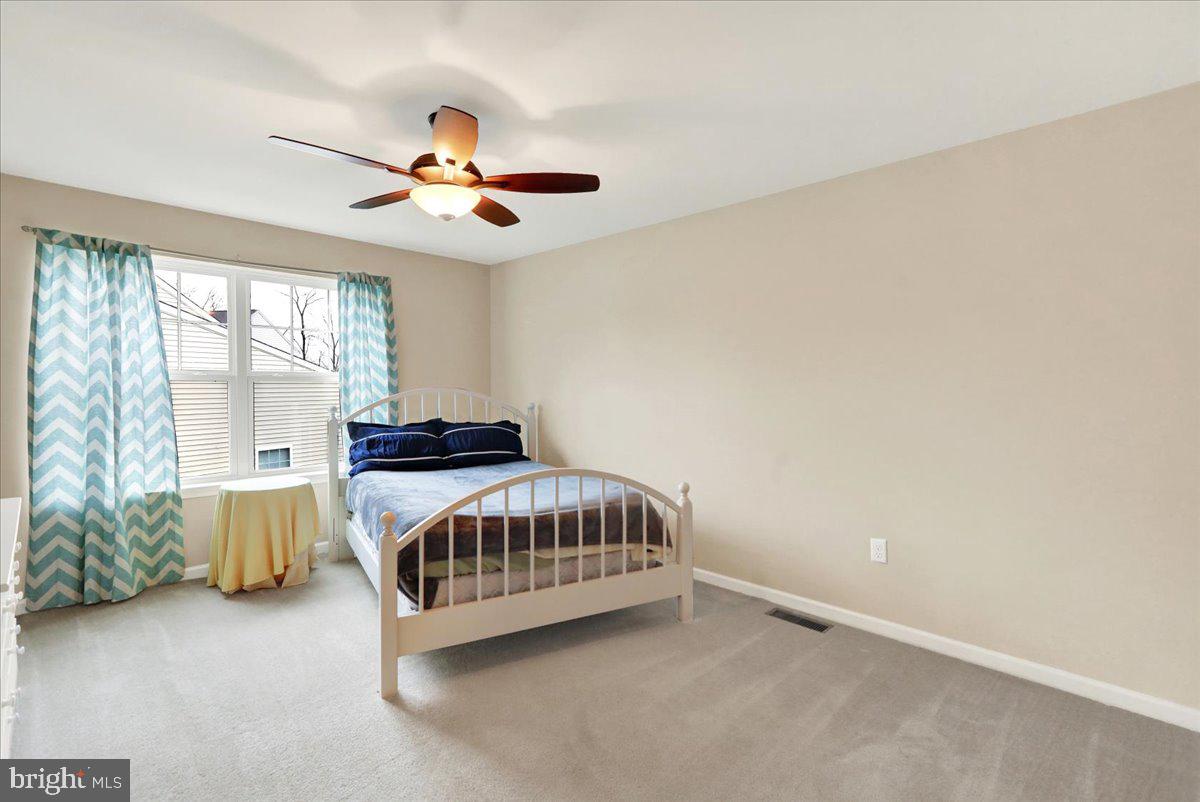 CHESTNUT HILL AT EX - Residential