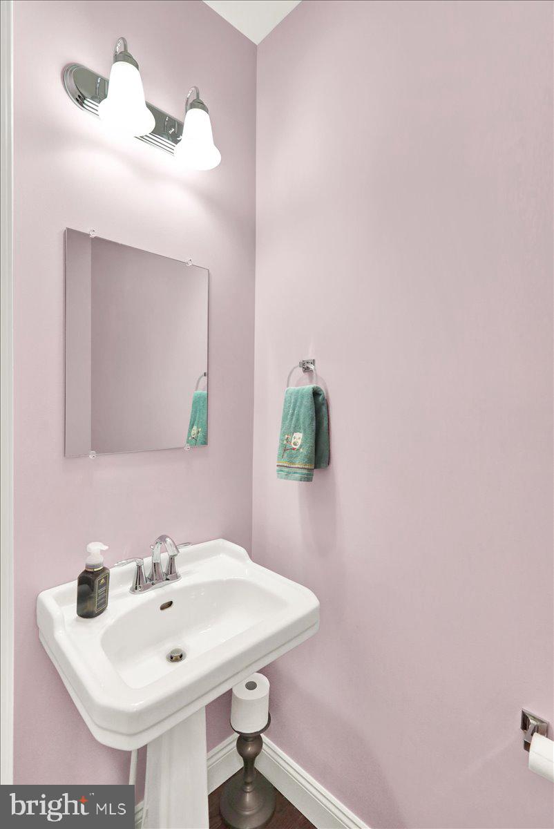 CHESTNUT HILL AT EX - Residential