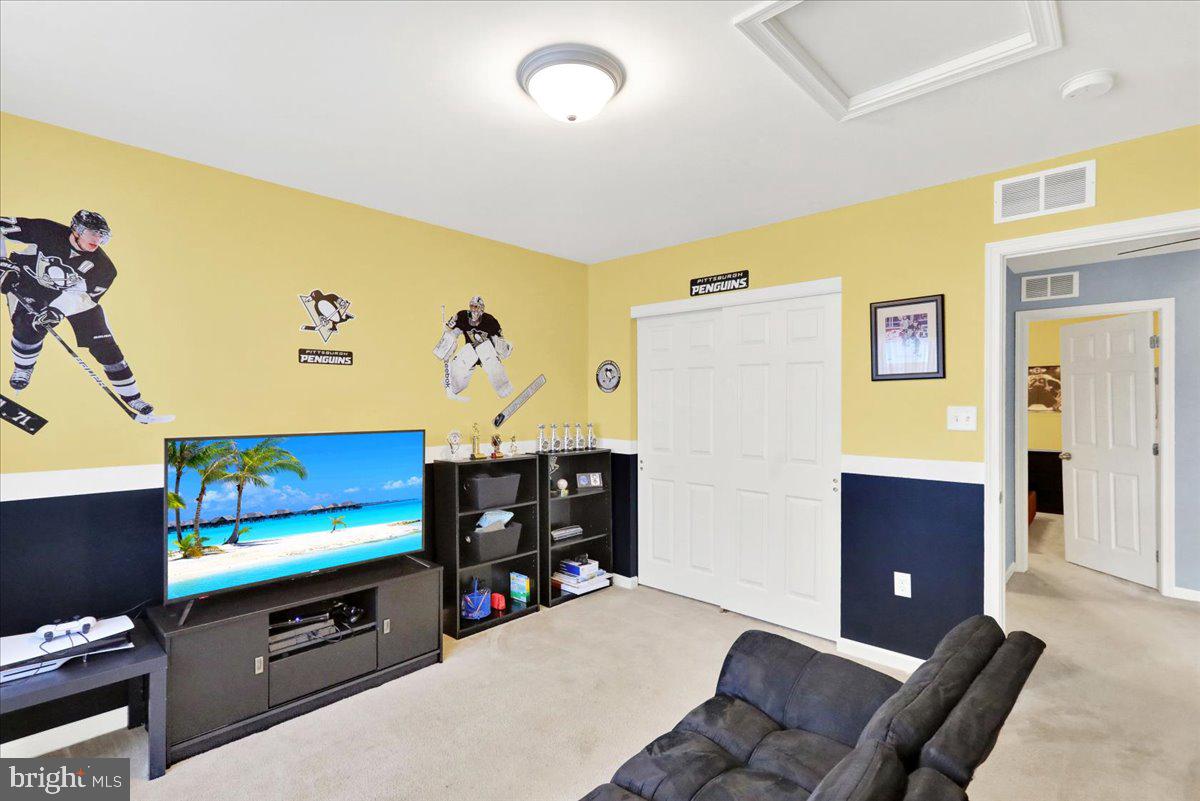 CHESTNUT HILL AT EX - Residential