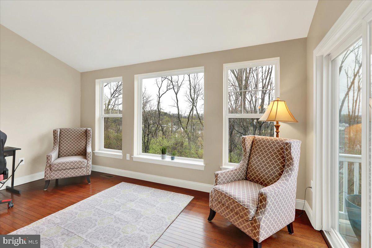 CHESTNUT HILL AT EX - Residential