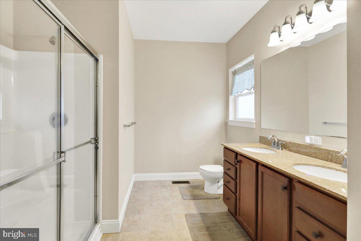 CHESTNUT HILL AT EX - Residential