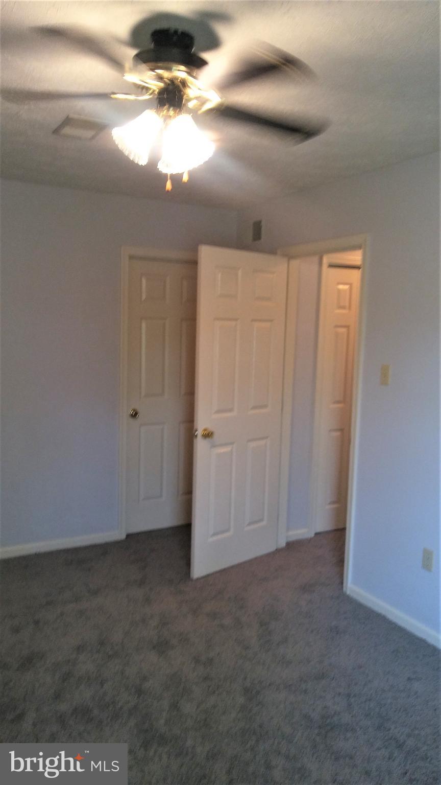 LAKE HOLIDAY ESTATES - Residential