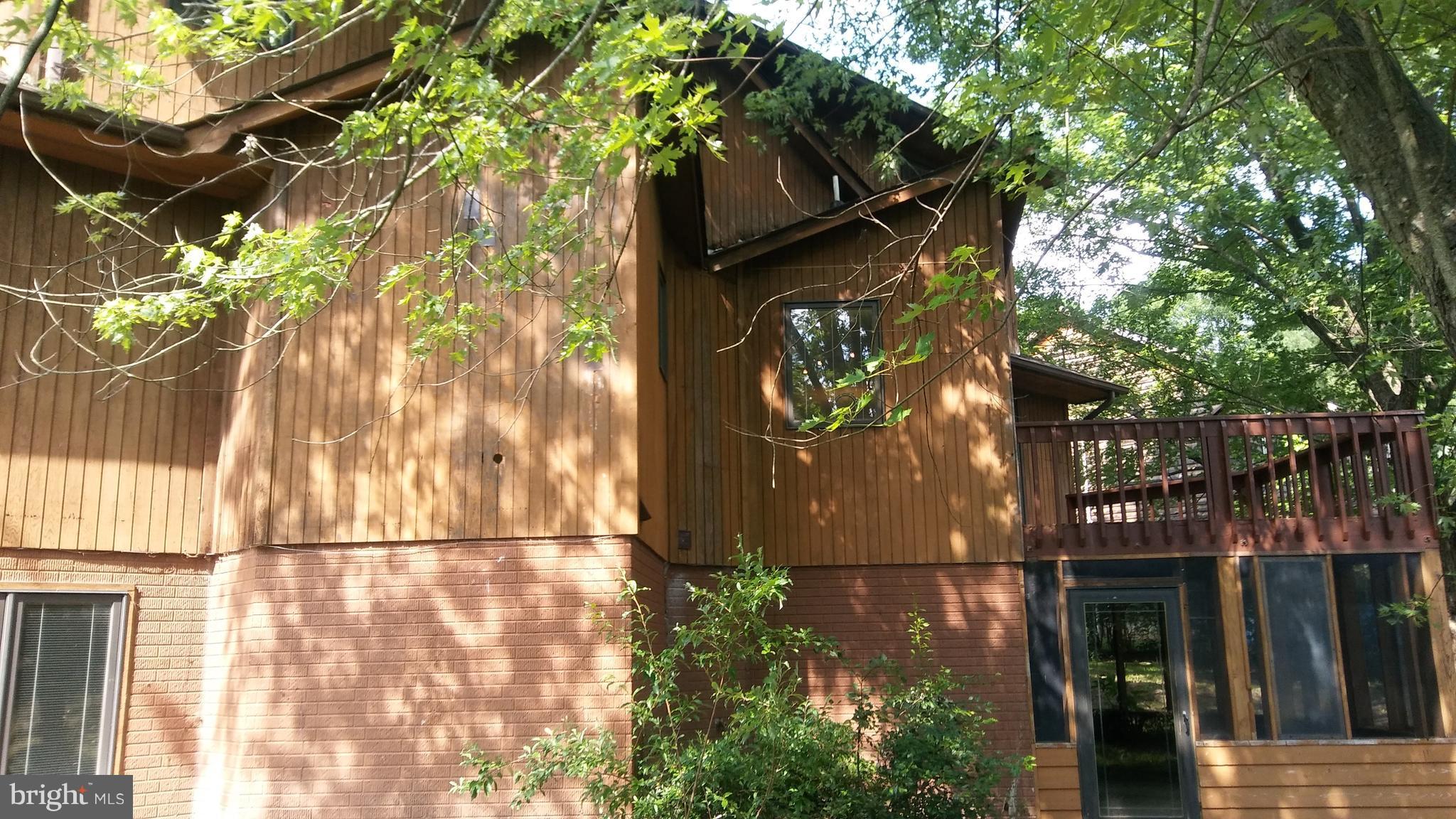 LAKE HOLIDAY ESTATES - Residential