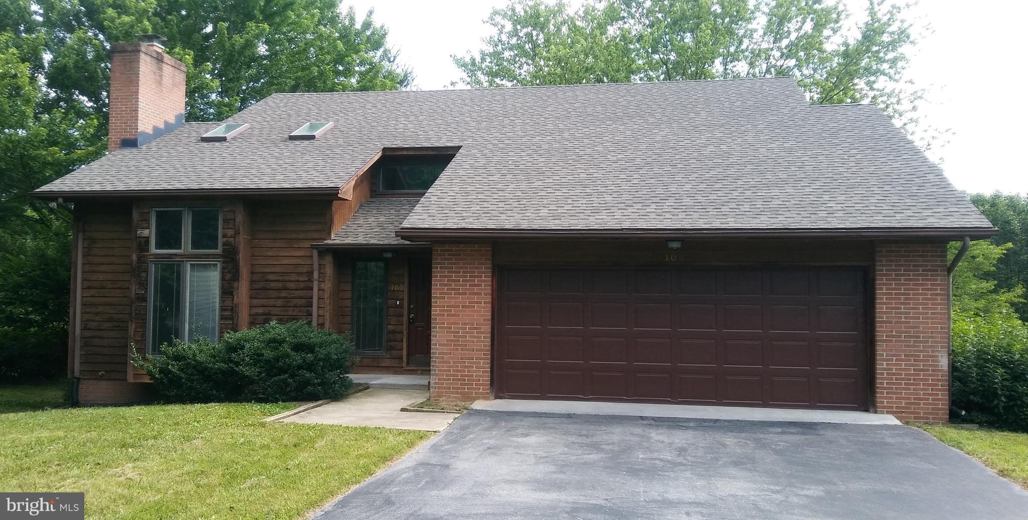 LAKE HOLIDAY ESTATES - Residential