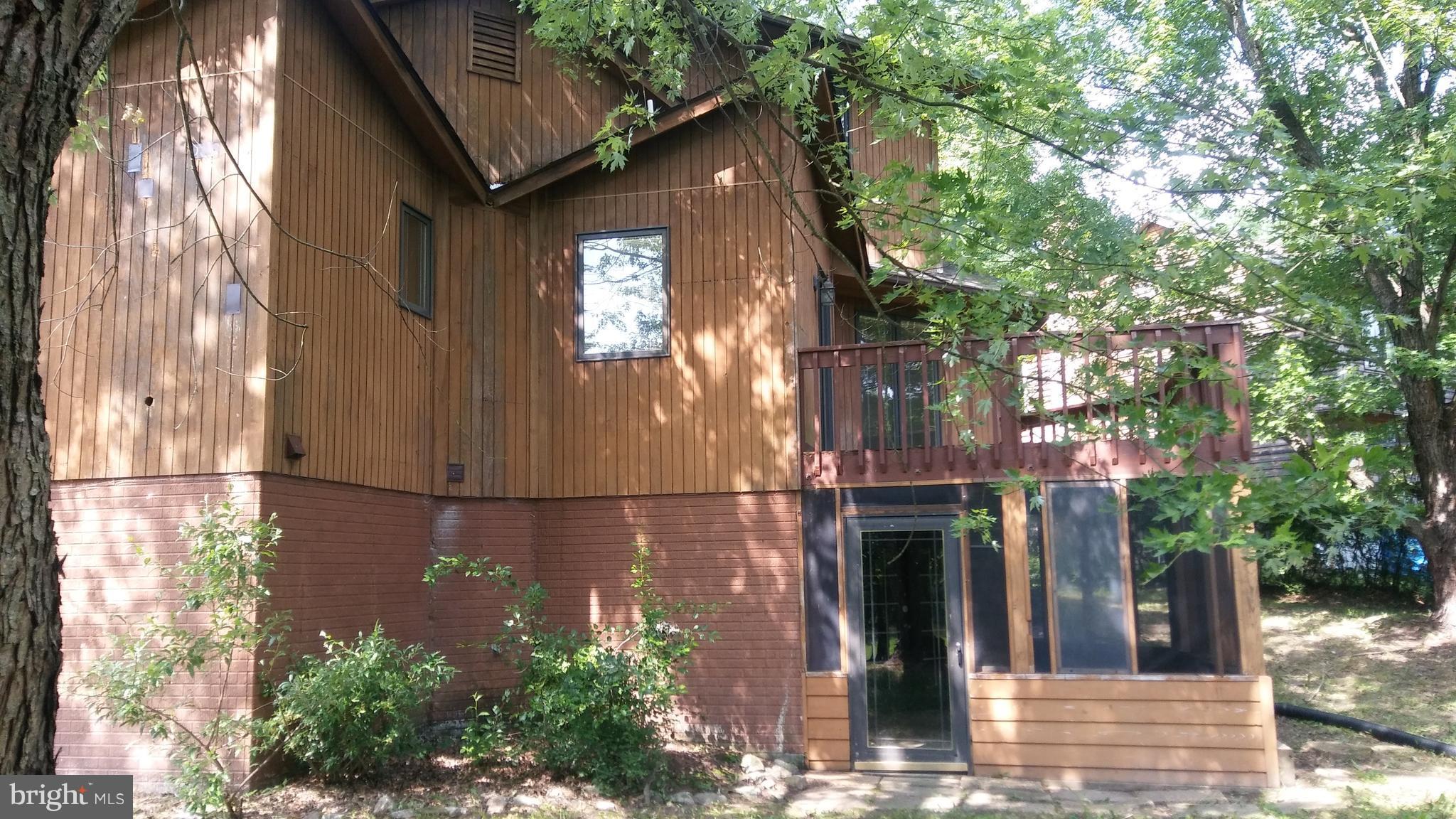 LAKE HOLIDAY ESTATES - Residential