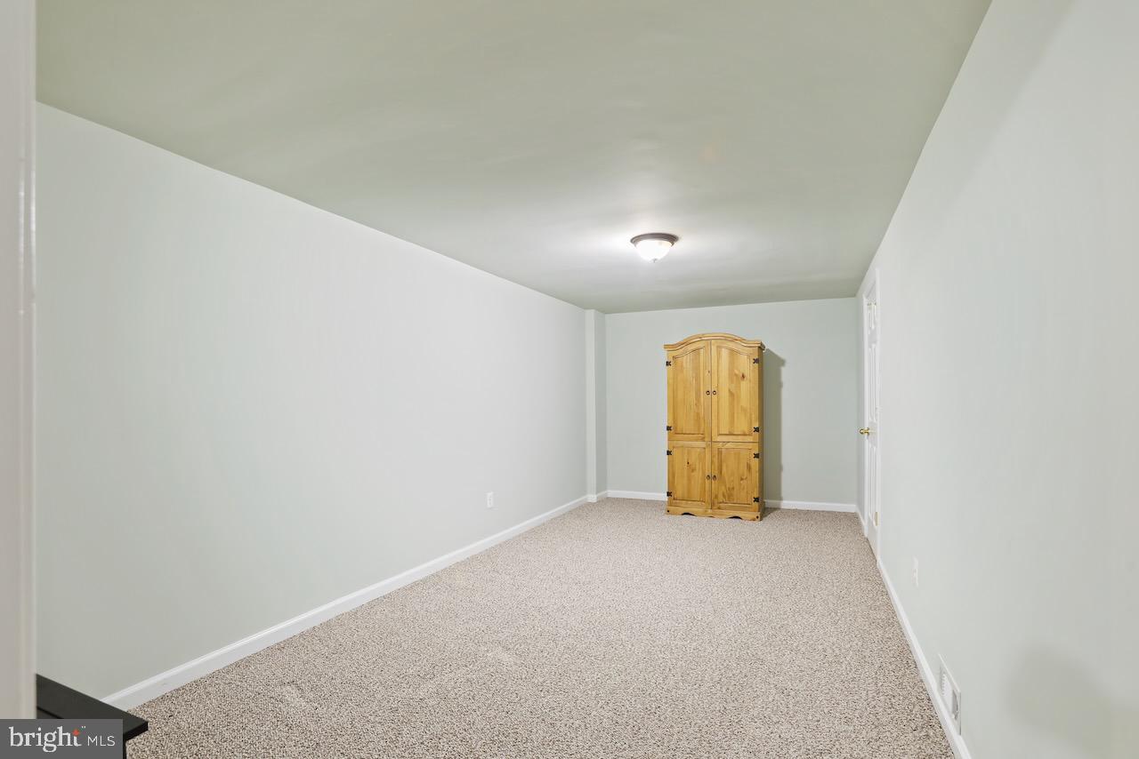 SPRUCE HILL ESTATES - Residential