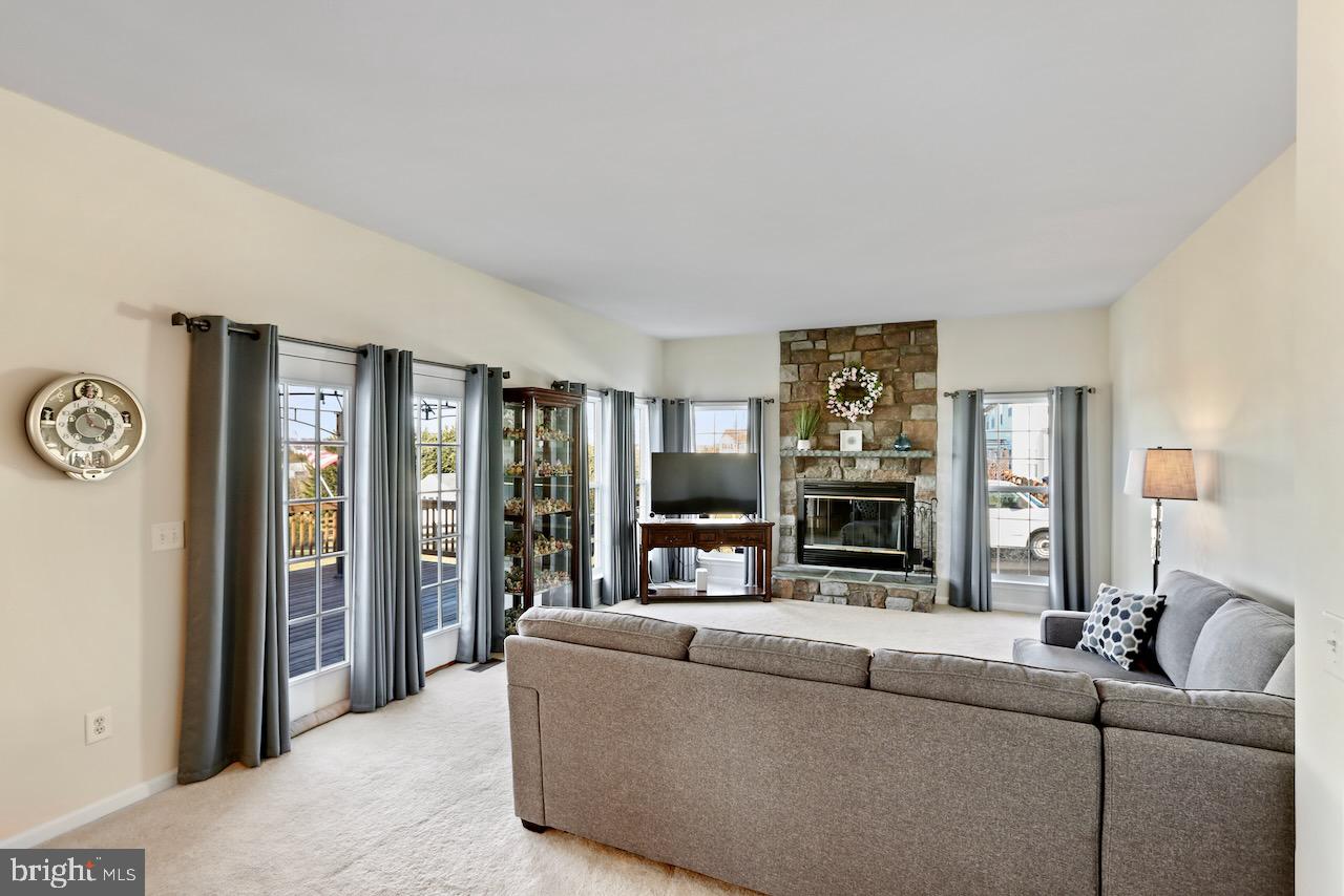 SPRUCE HILL ESTATES - Residential