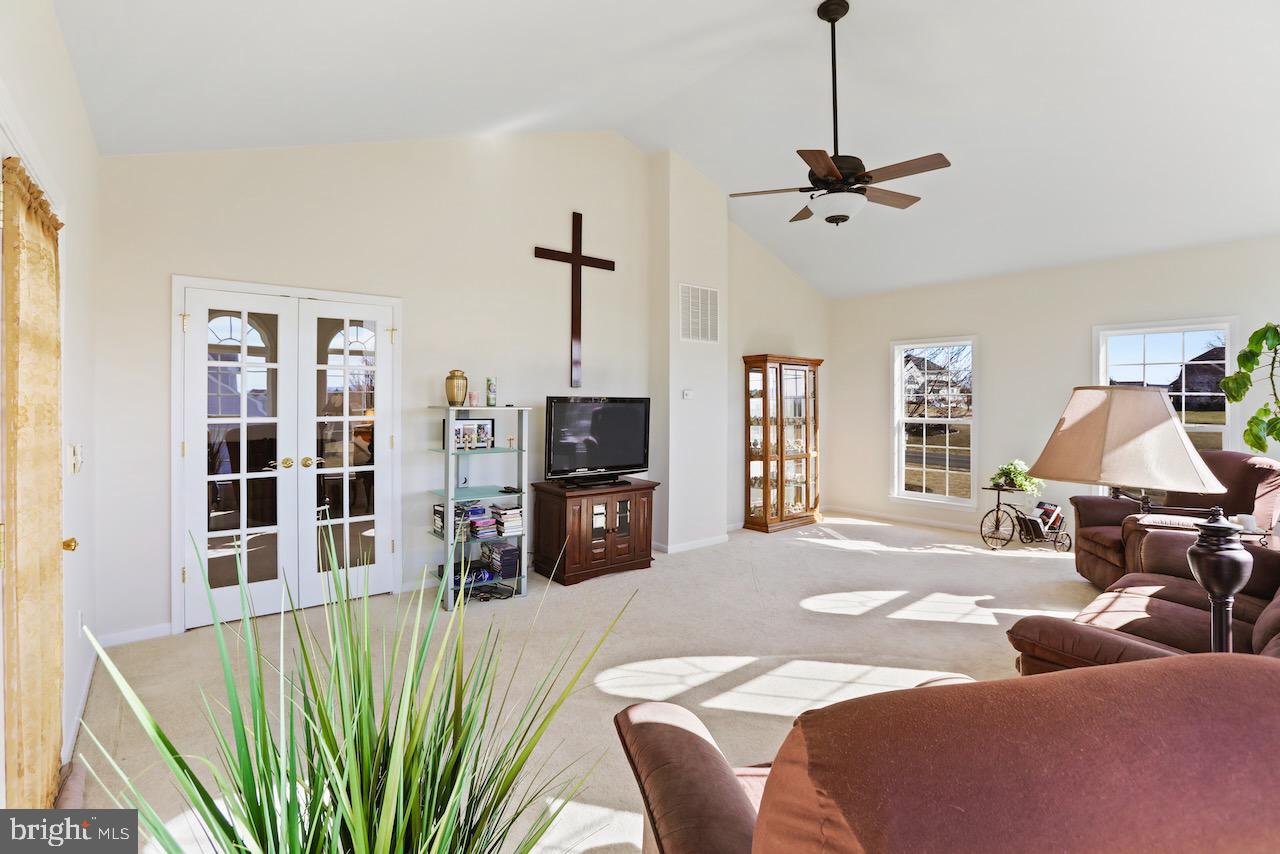 SPRUCE HILL ESTATES - Residential