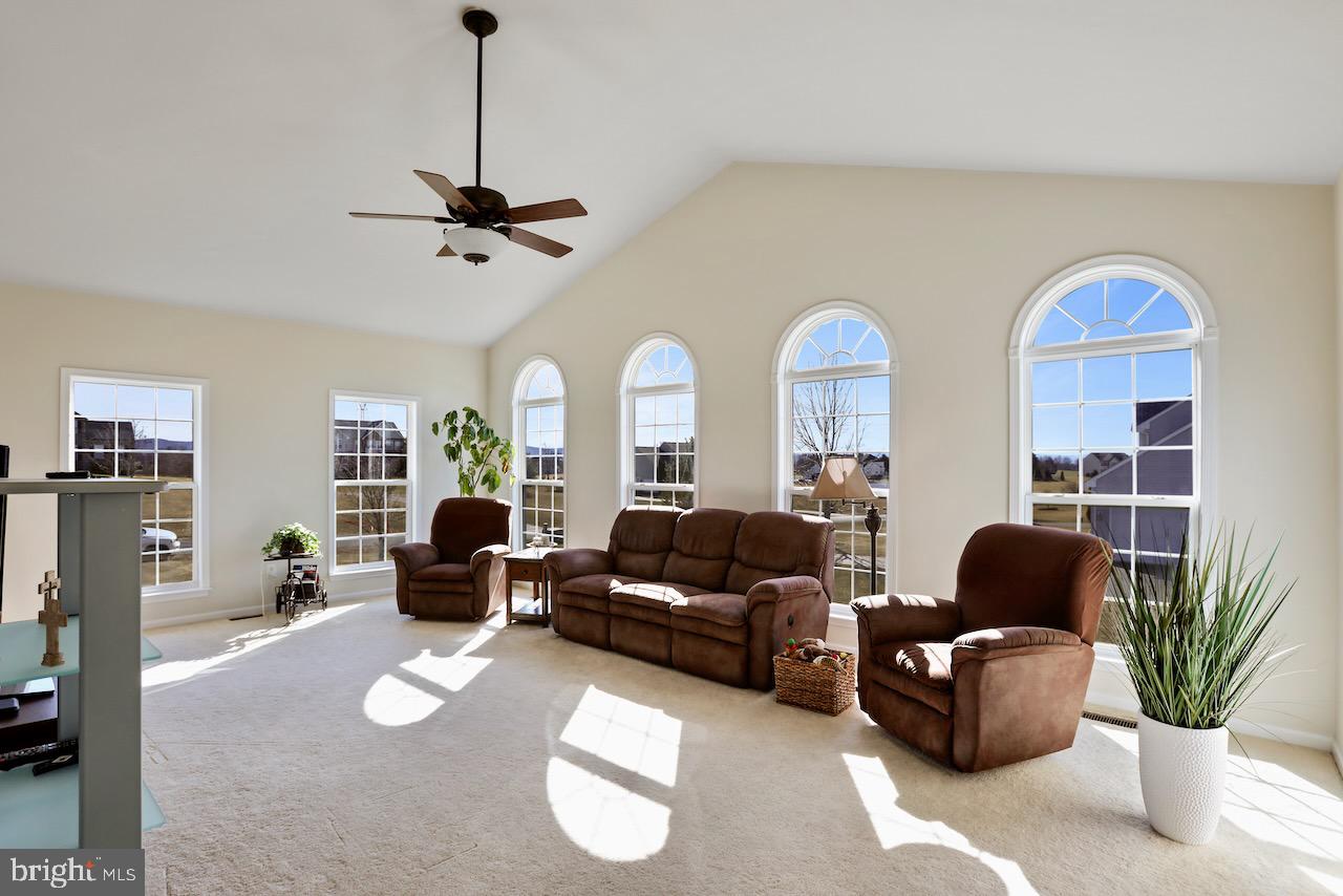 SPRUCE HILL ESTATES - Residential