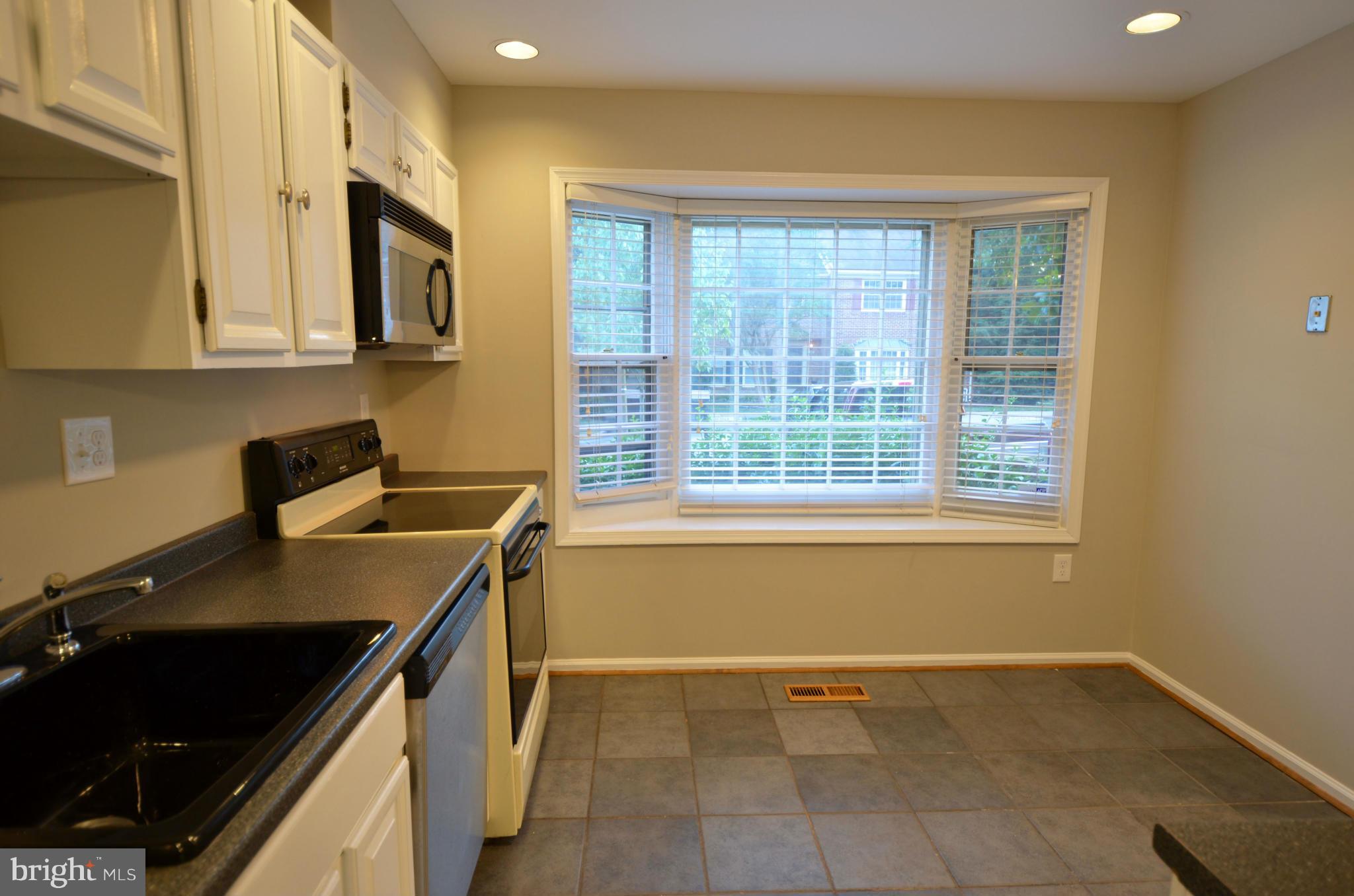 HUNTINGTON AT MT VERNON - Residential