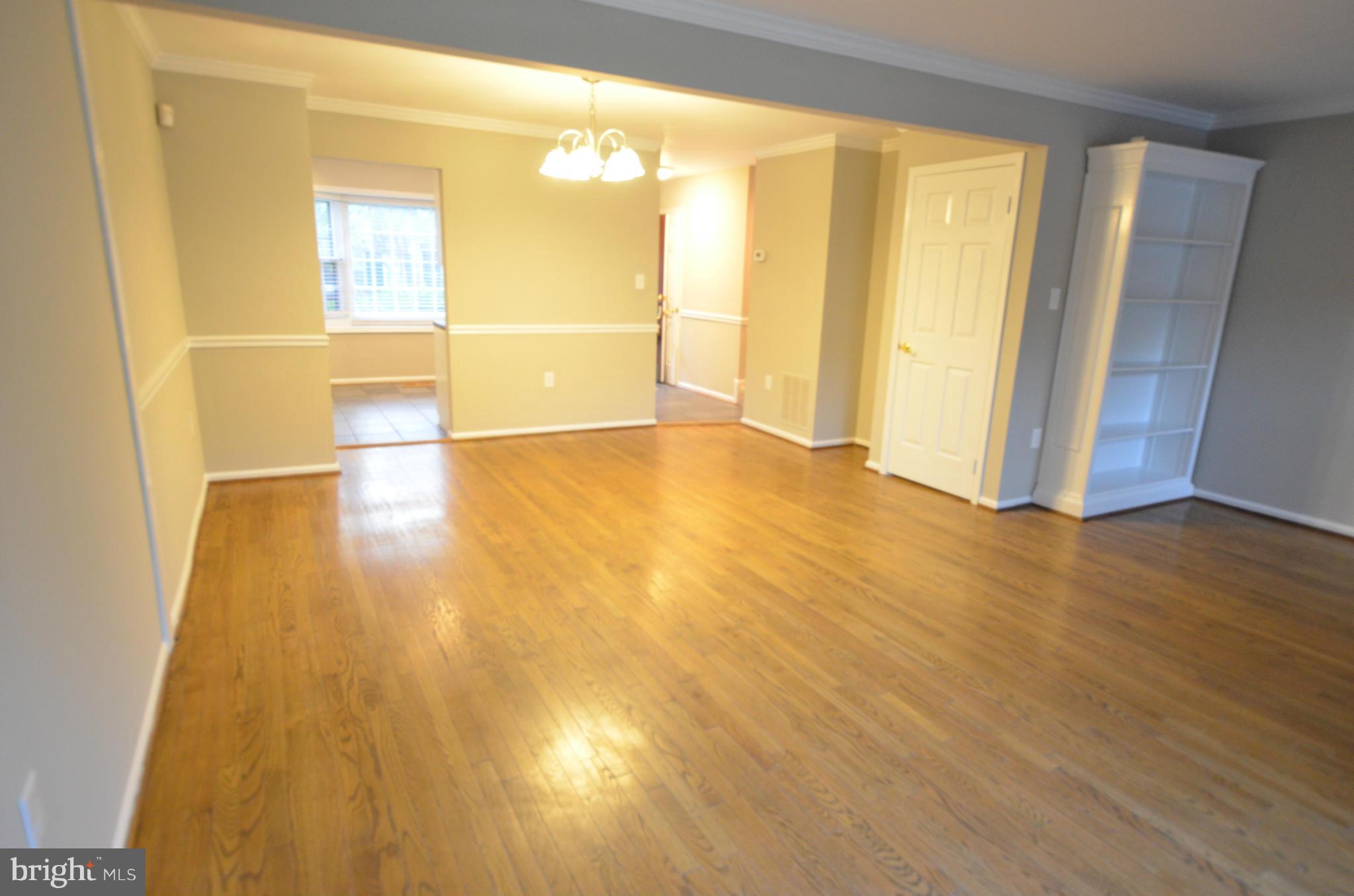 HUNTINGTON AT MT VERNON - Residential