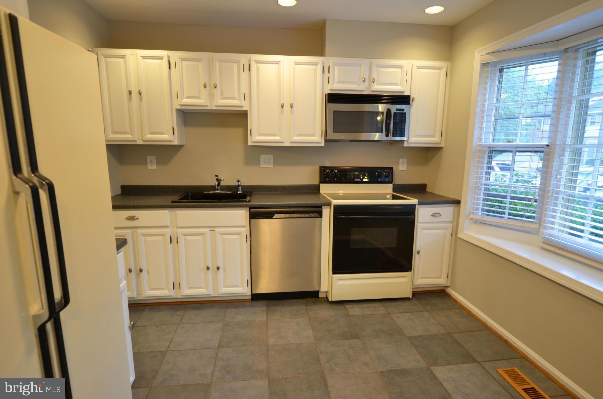 HUNTINGTON AT MT VERNON - Residential