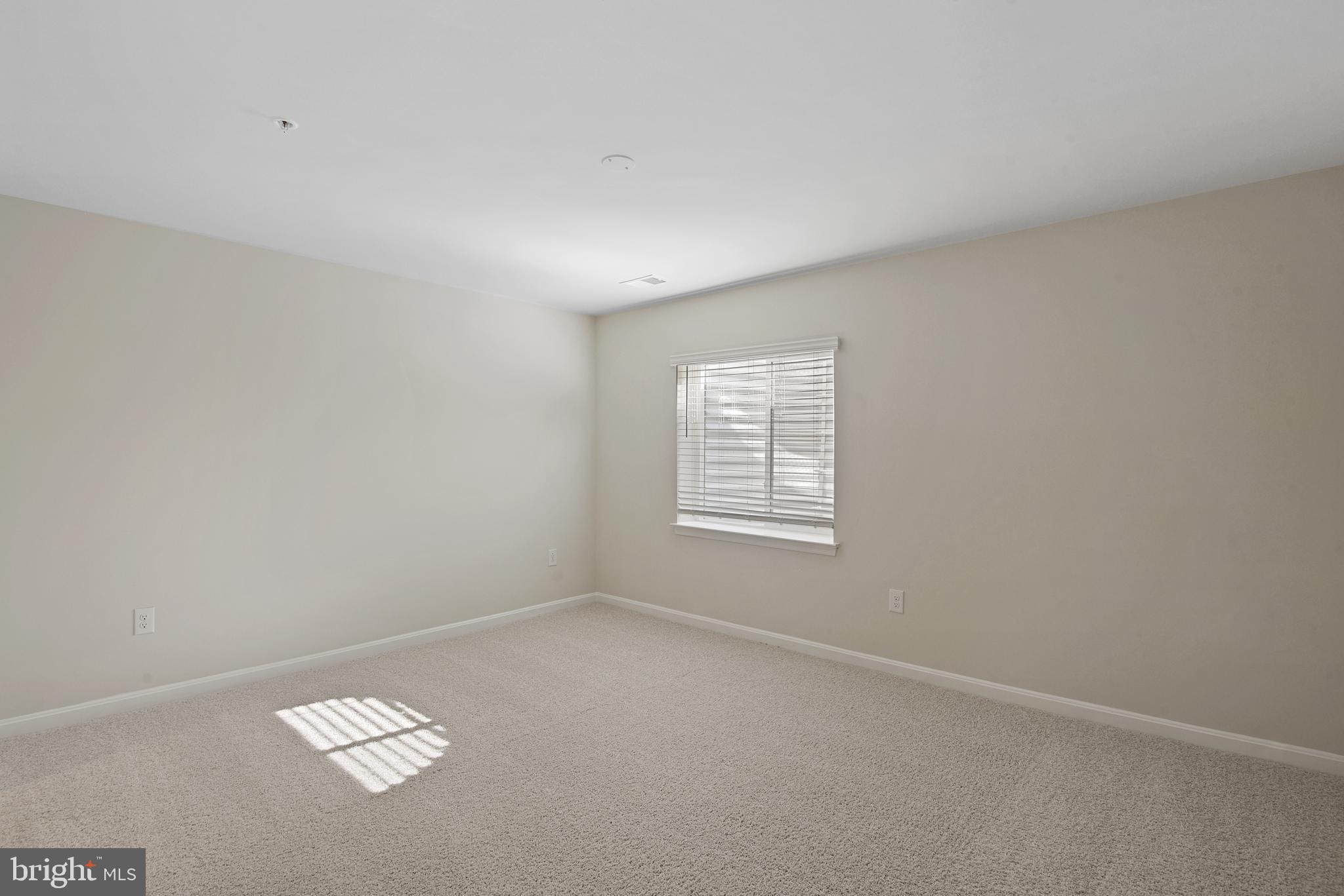 CREEKSIDE ESTATES - Residential