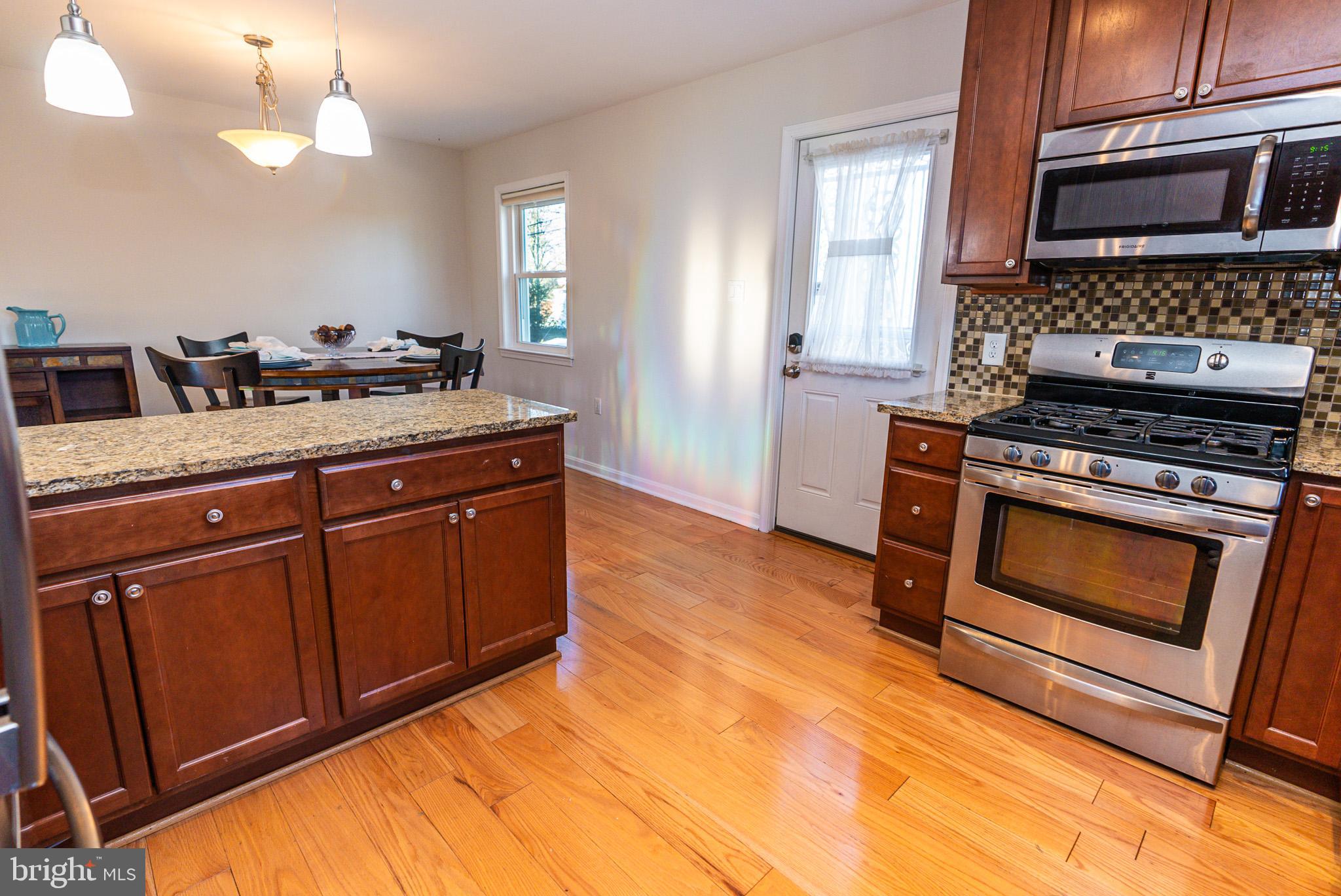 LAURAVILLE HISTORIC DISTRICT - Residential