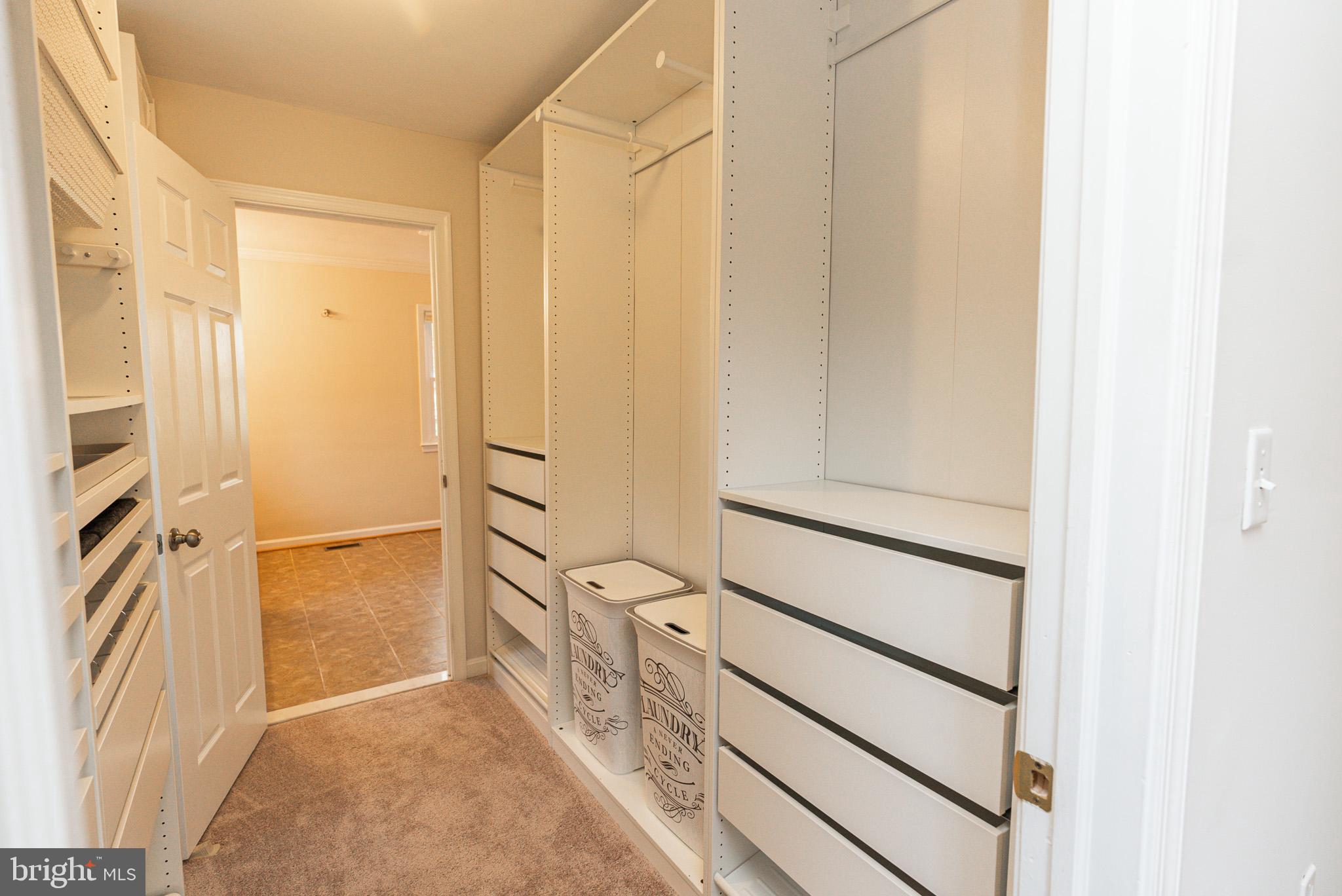 LAURAVILLE HISTORIC DISTRICT - Residential