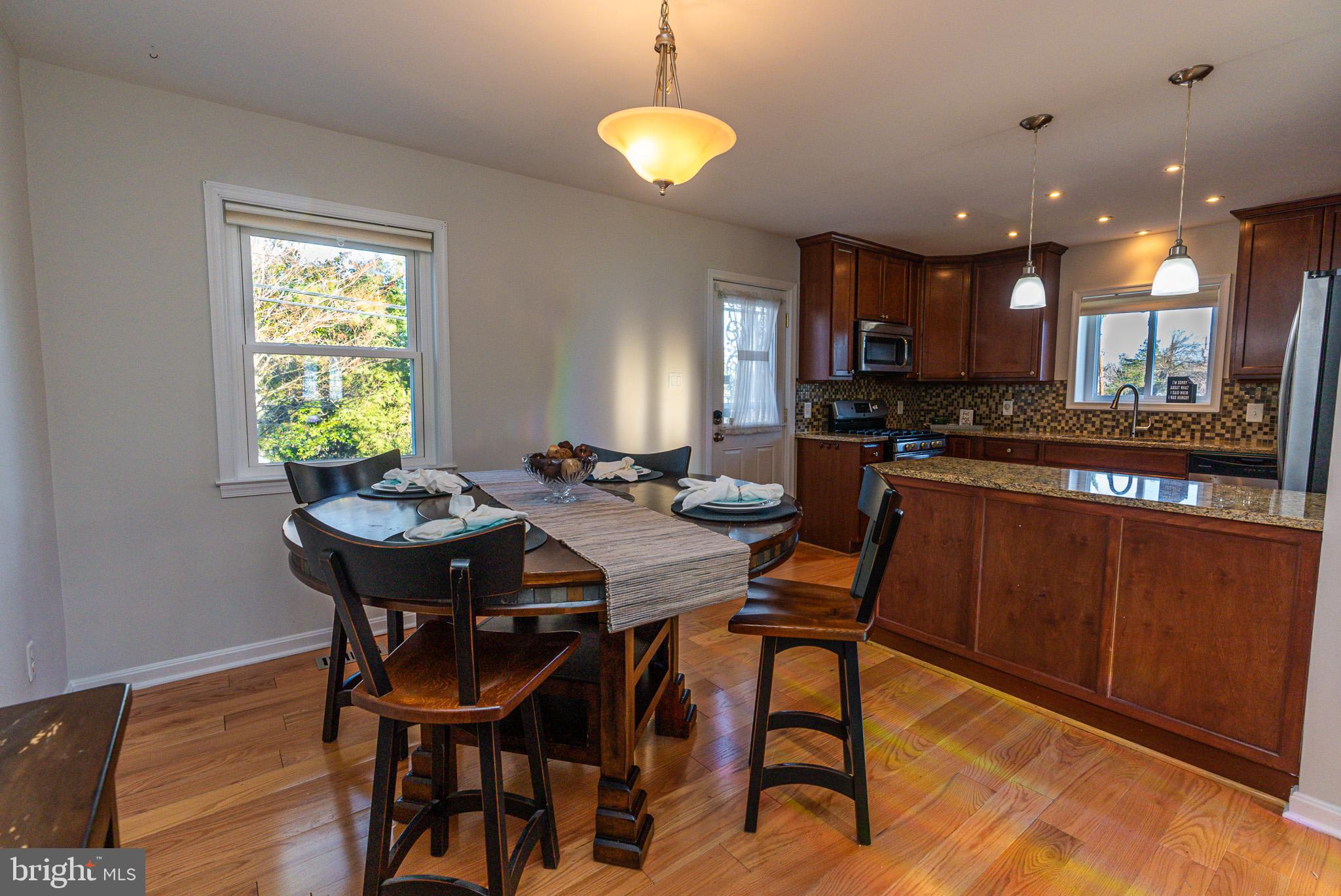 LAURAVILLE HISTORIC DISTRICT - Residential